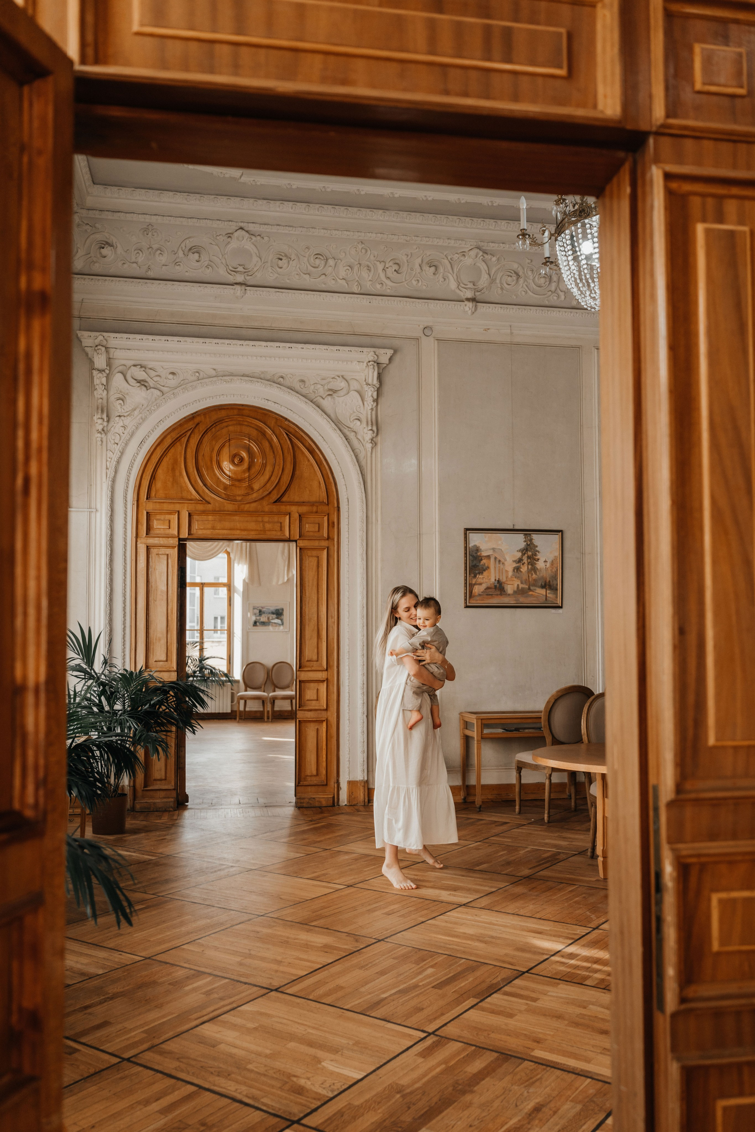 Маленькие ножки в читальне им. Пушкина. Ваш фотограф Вика Артемова