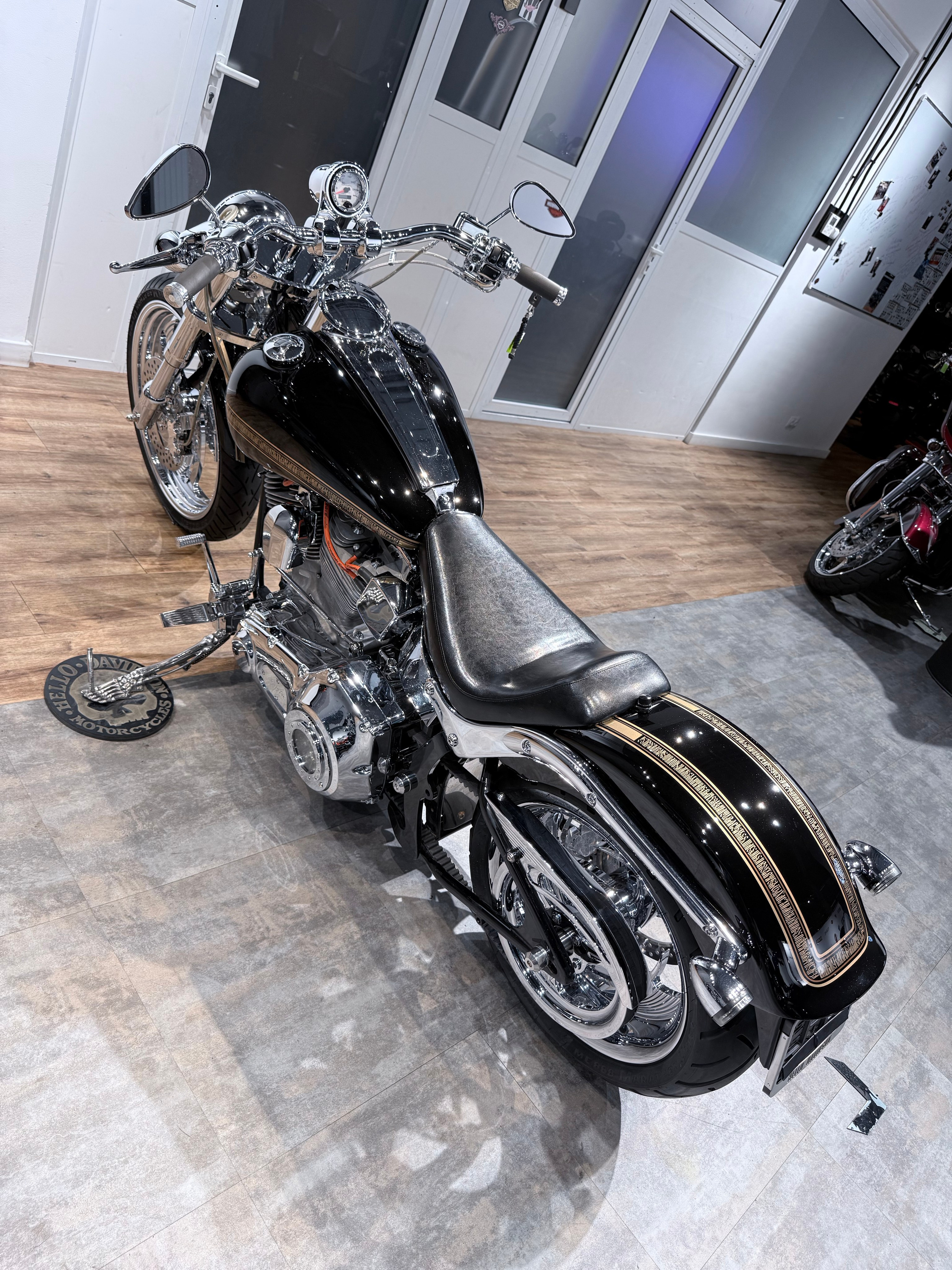 Breakout Custom. Hello Davidson, Москва. Только хорошие мотоциклы…