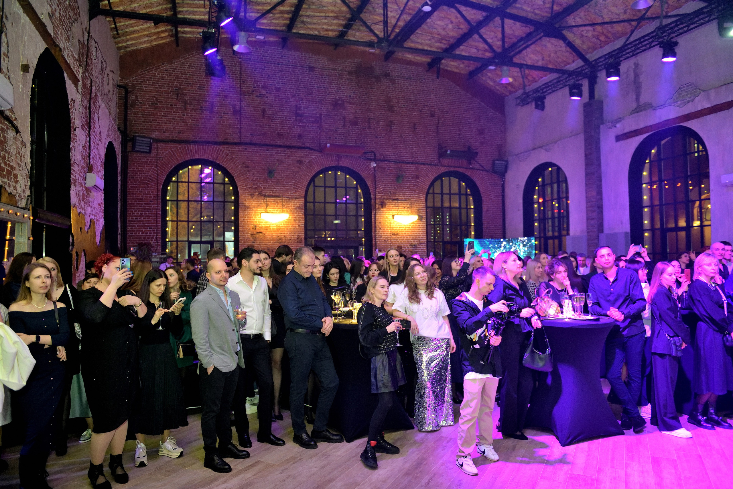 "Корпоративное празднование 30-летие компании No One".