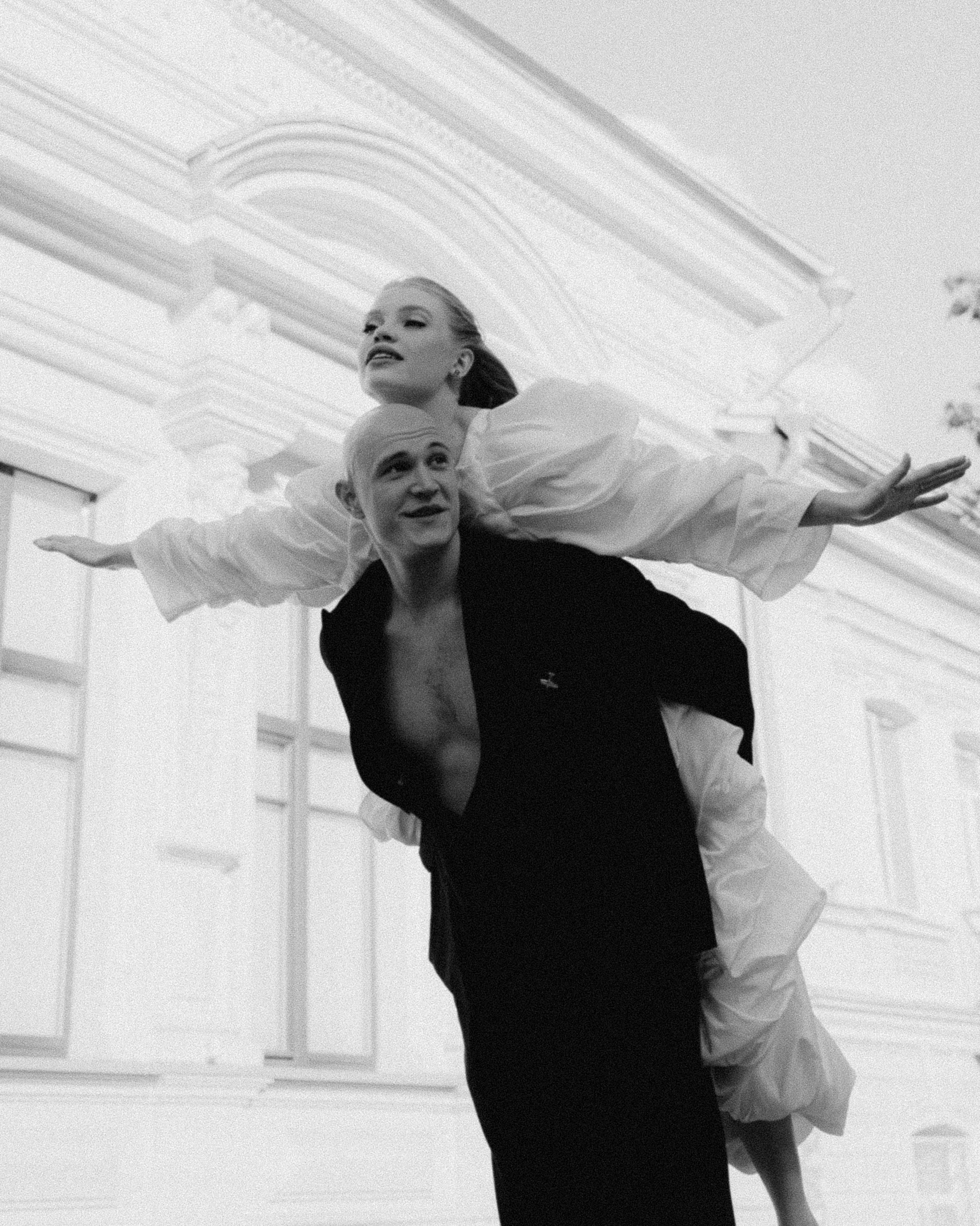 Свадебная прогулка с Питерским вайбом. Фотограф Алена Банько