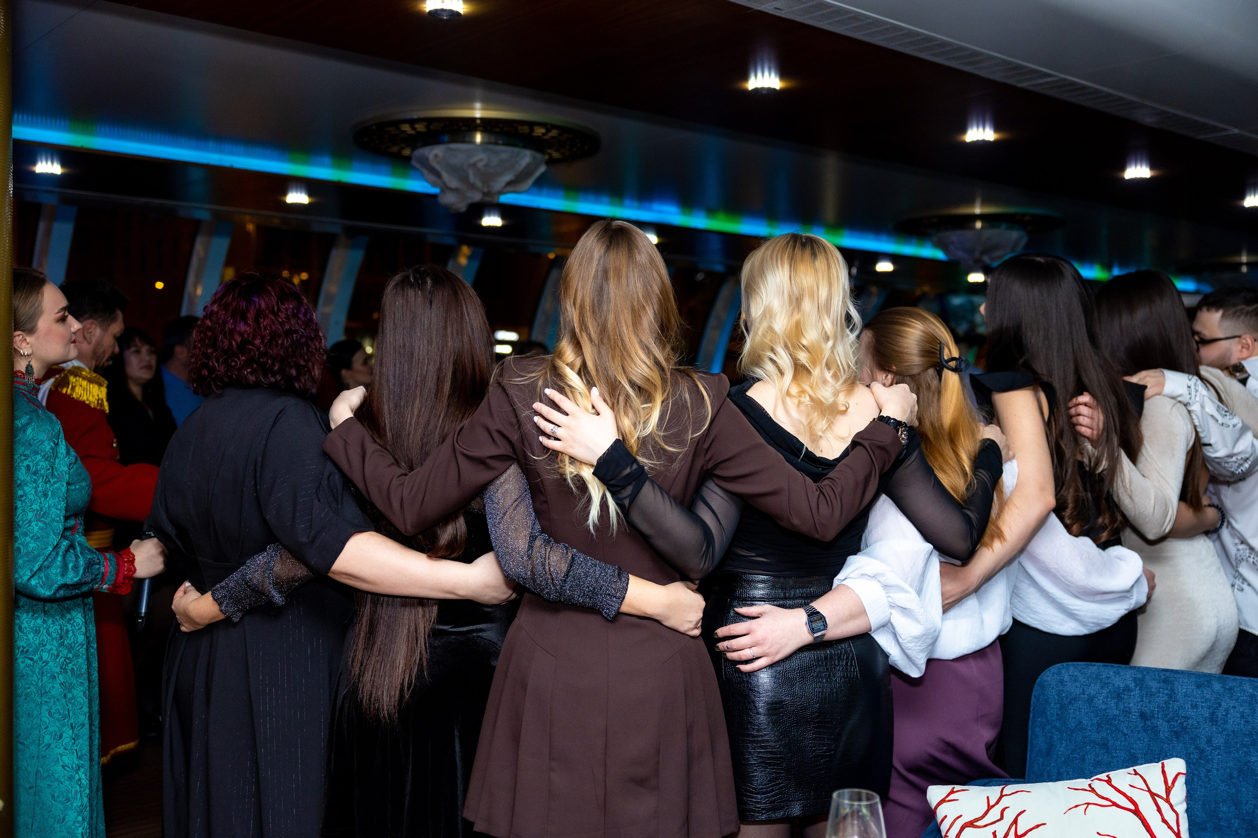 Корпоратив на теплоходе. Дарья Бухреева — фотограф, видеограф и фототерапевт. Москва и мир