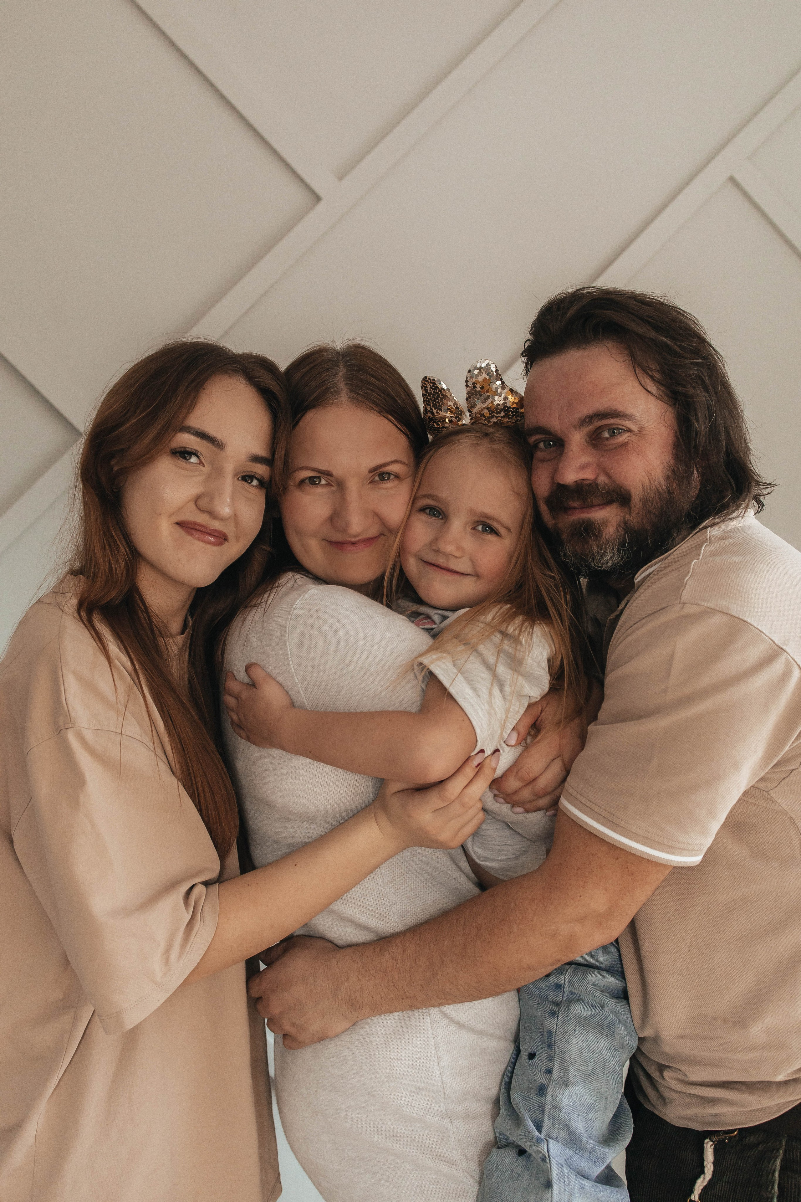 Домашняя съемка в своем доме для большой семьи Вадима, Ларисы, Полины, Элисии и Эрнеста. Семейный фотограф в Москве, Щелково, Фрязино _ Виктория Степанова