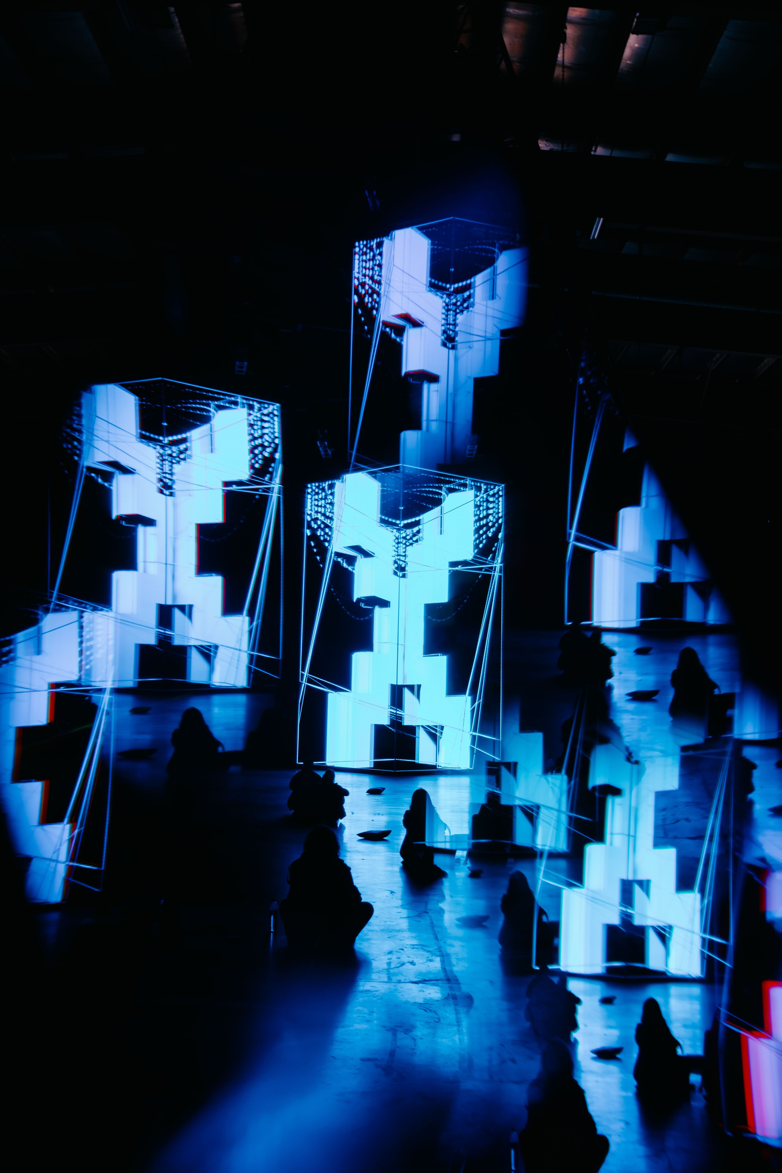 НУР. Инсталляции / 2025. Саша Копылов, фотограф в Казани