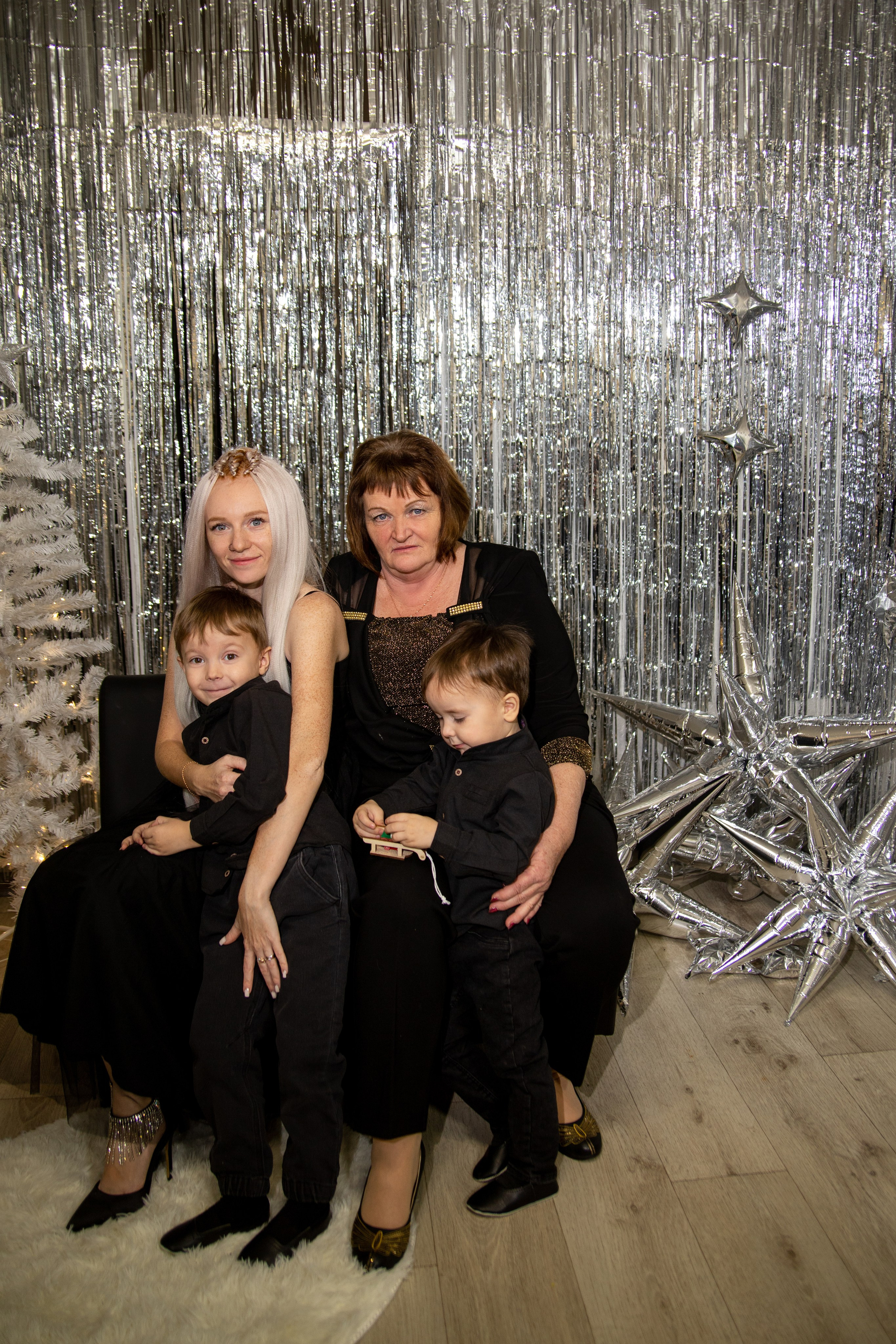 Светлана + Настя + Даня + Сава + Даша. Свадебный и семейный фотограф в Михайловке Полина Крипс