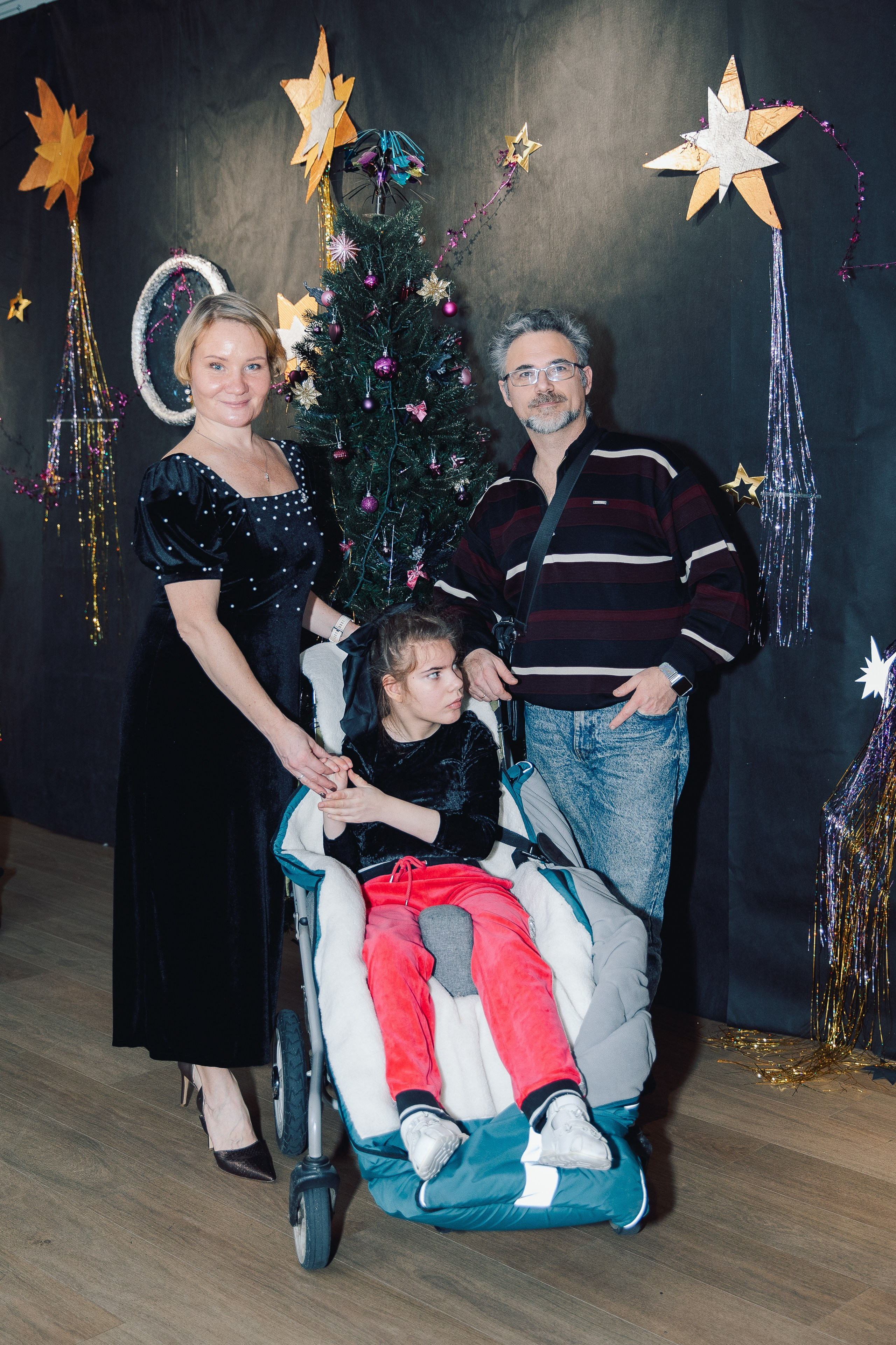 23.12 Особенная елка для фонда «Мы тоже тут». Фотограф в Санкт-Петербурге Алена Сертакова