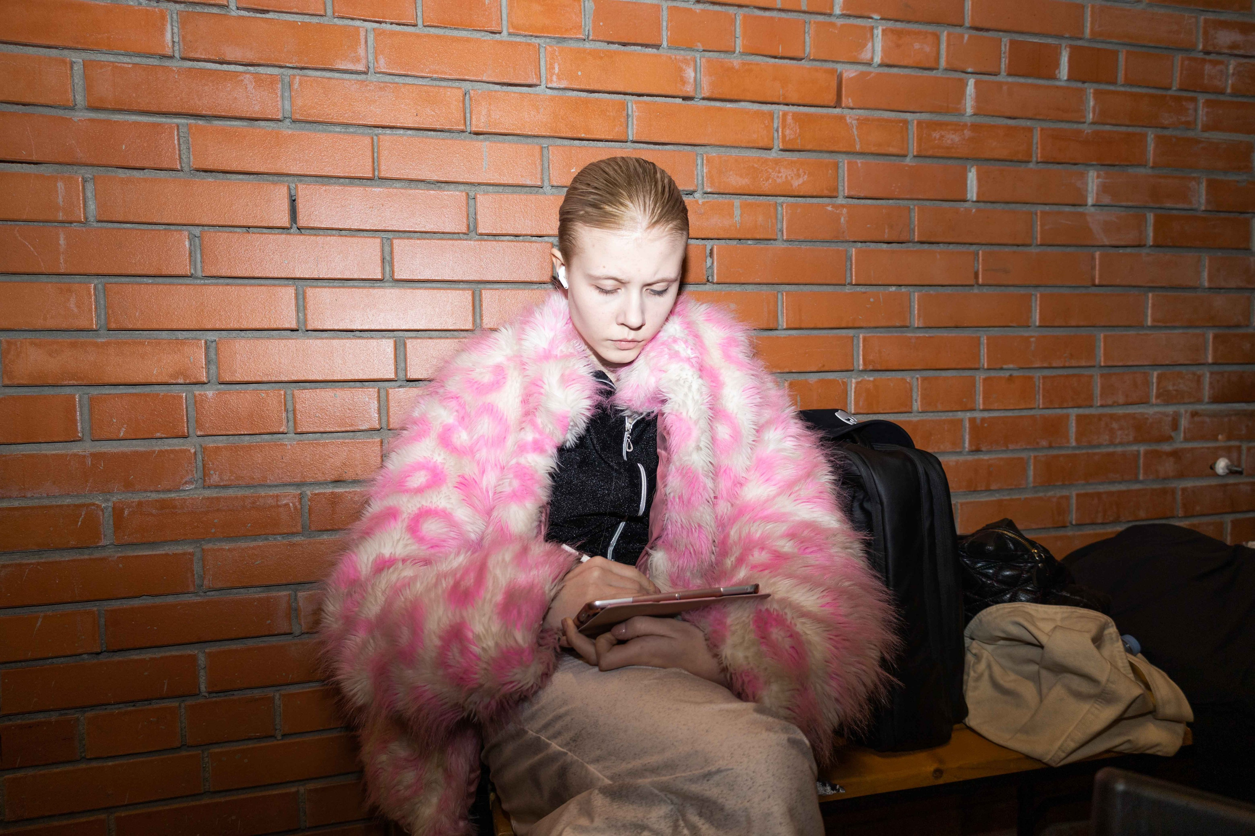 Auxi Backstage. VICTORIA SHU