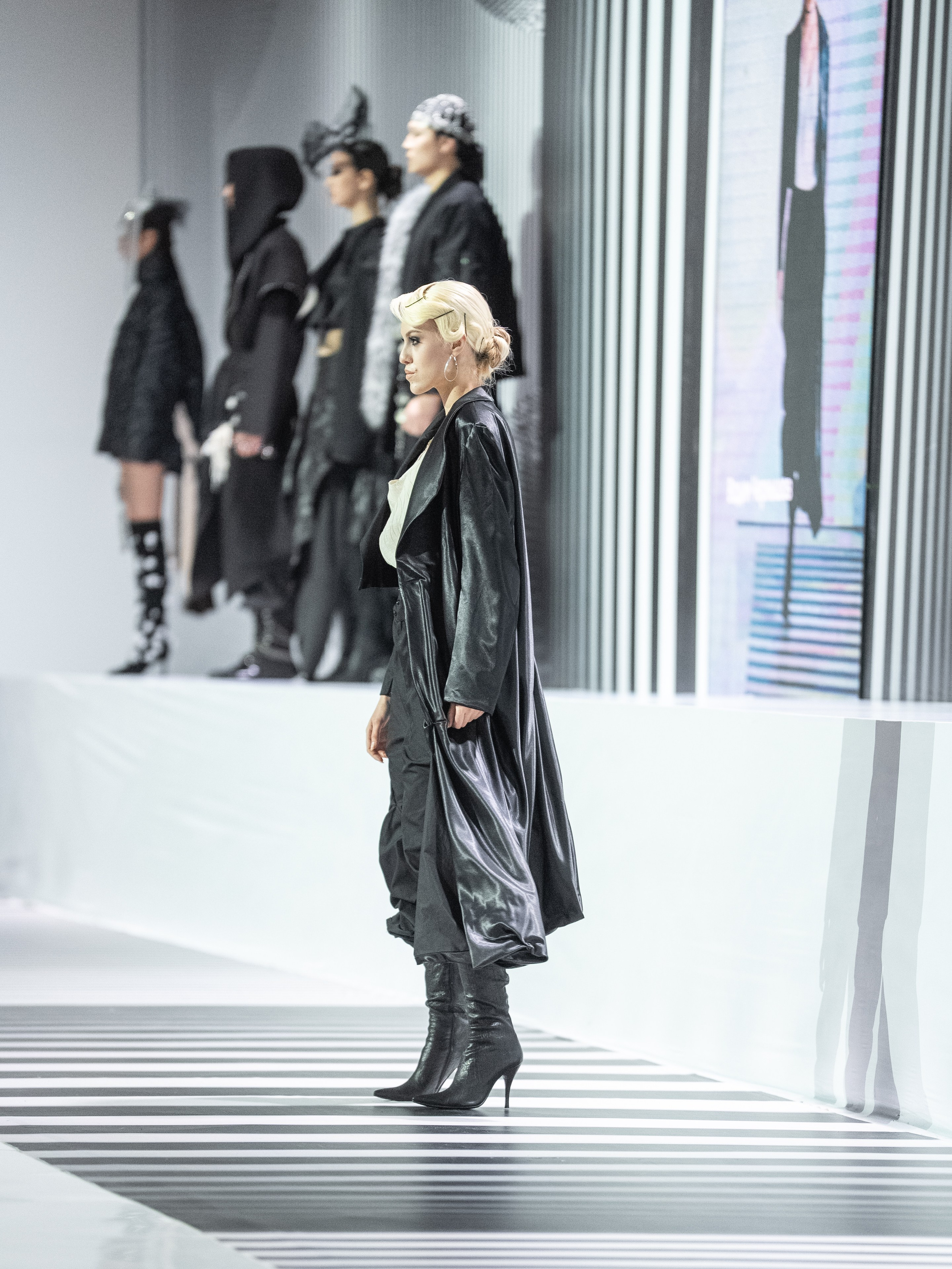 New Generation-OPEN WAY. Сайт Алматинского НЮ АРТ, будуар и фэшн фотографа Дениса Карпенко