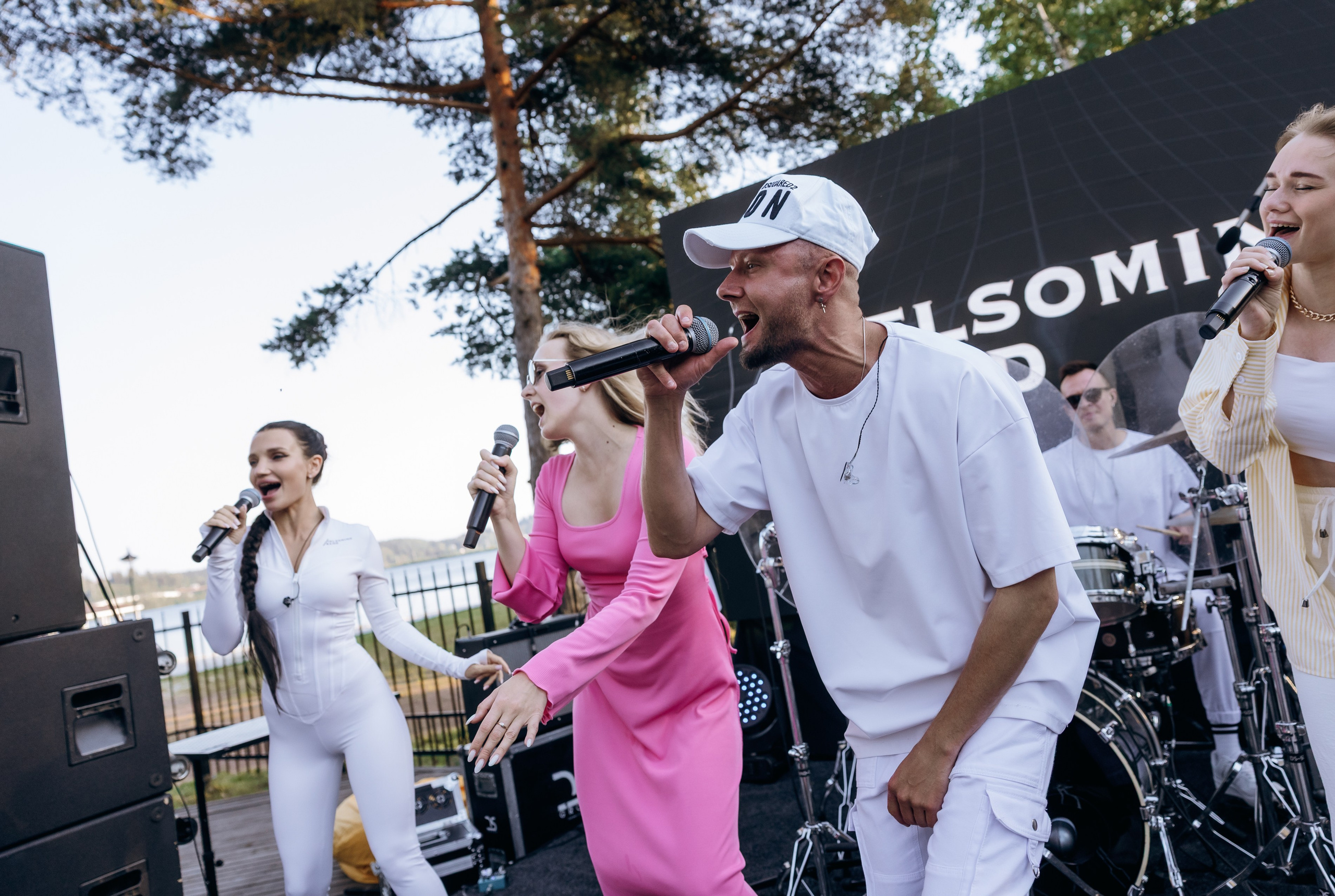 Корпоратив La Dolce Vita. Фотограф Виктория Дунаевская в Санкт Петербурге