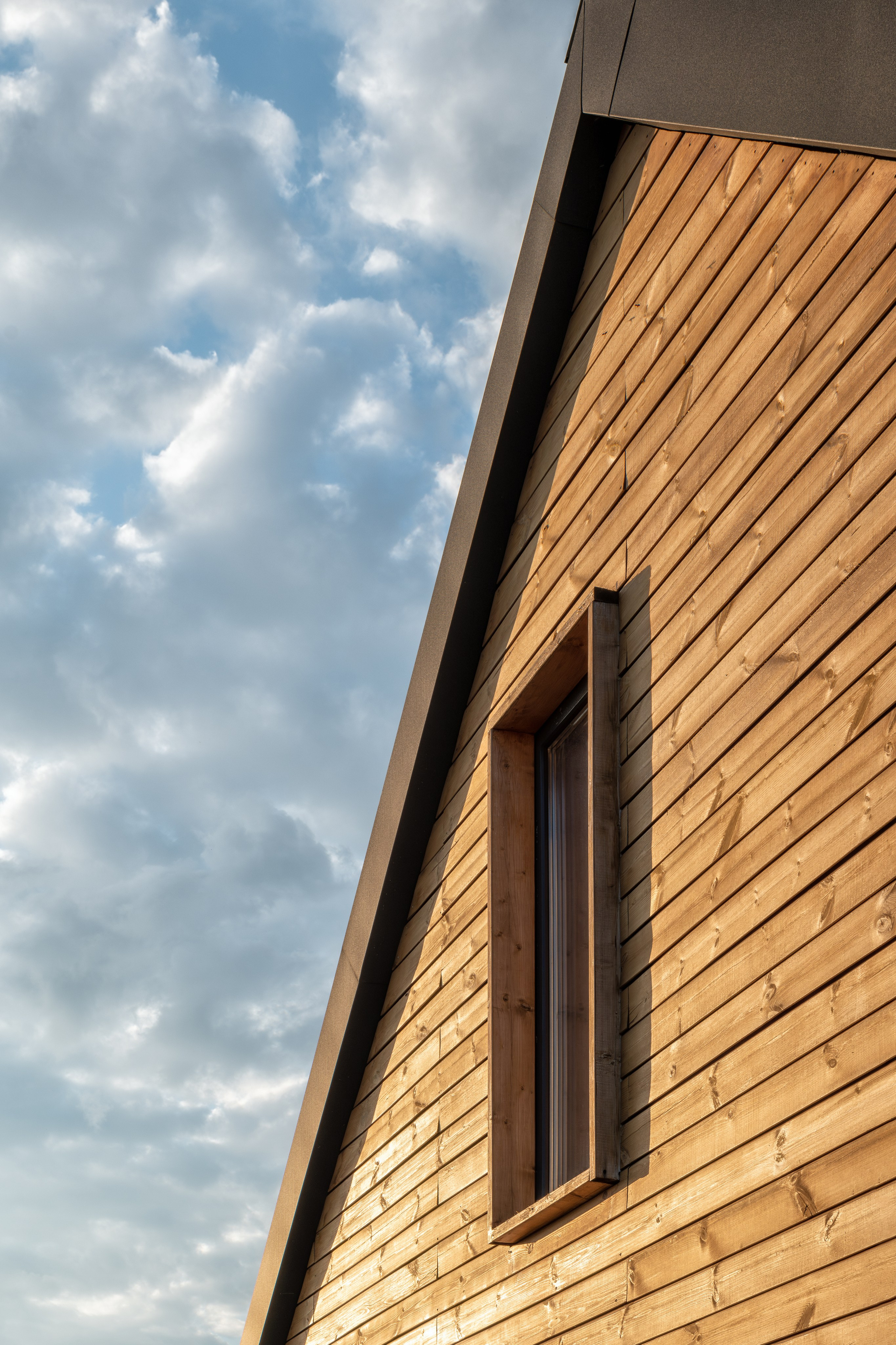 Кафе в городе Ревда. Водная станция. Интерьерный фотограф. Фотограф архитектуры