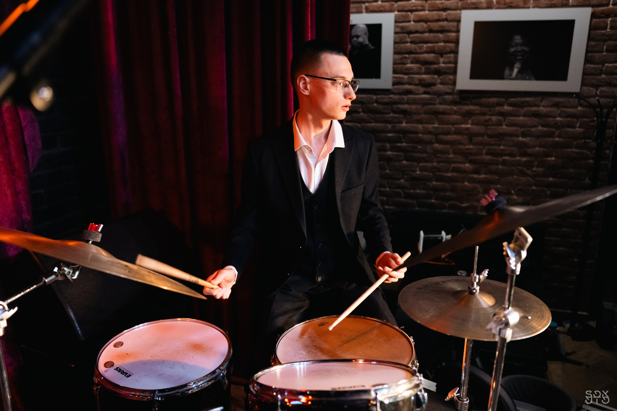 Видеопродакшн BACKED ROLL