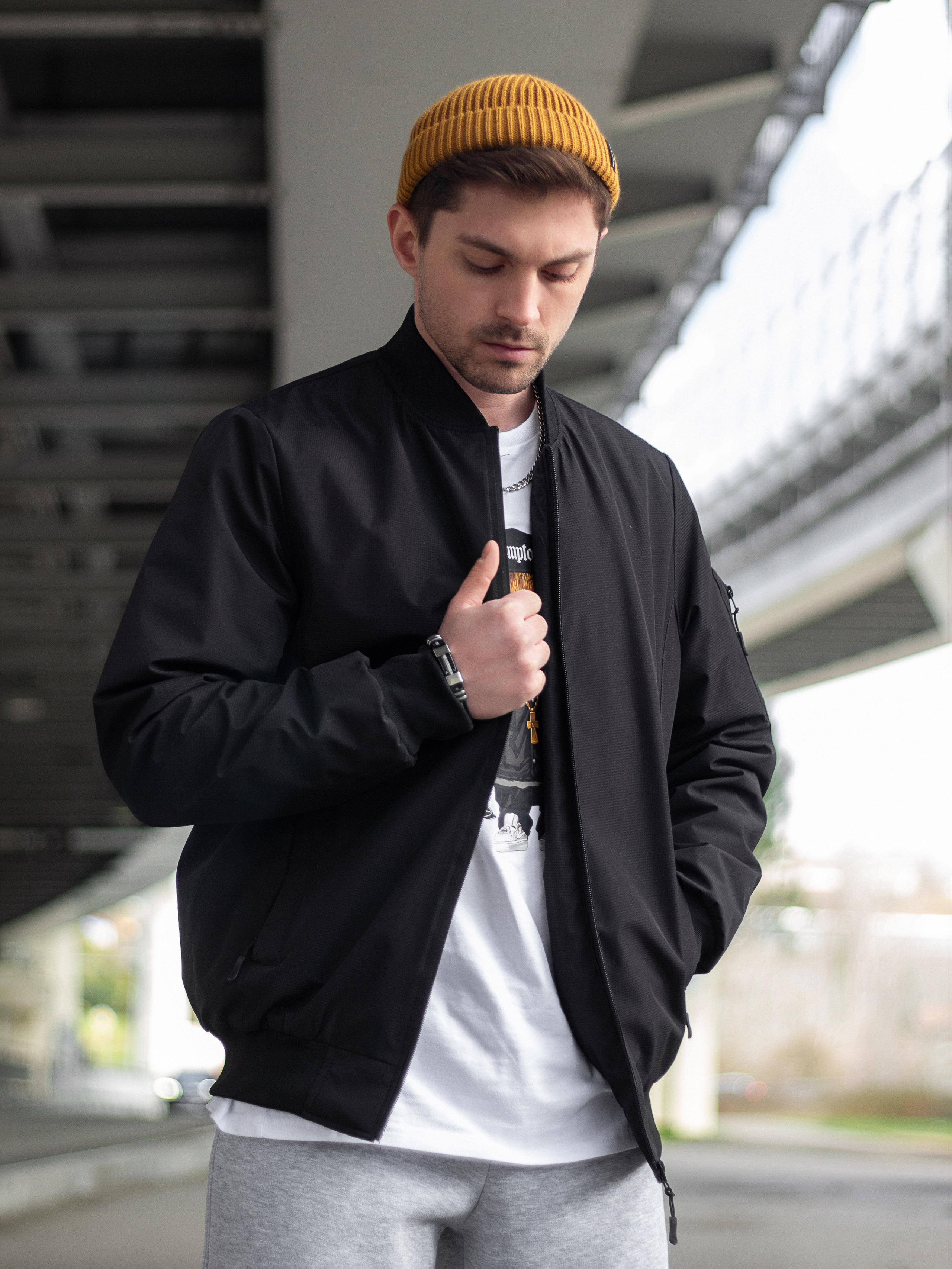 Денис. Фото для маркетплейсов в самых сочных локациях города Сочи