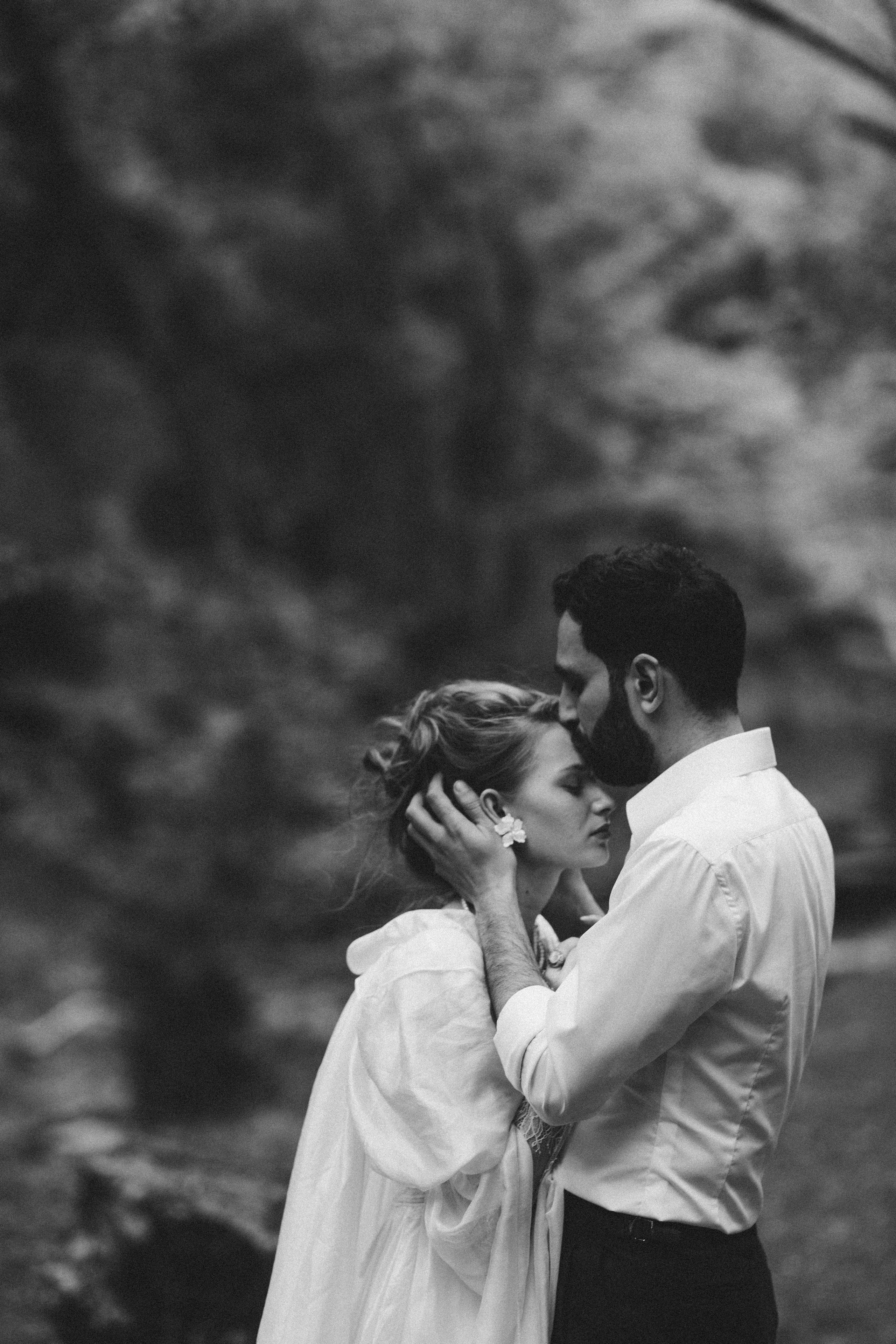 Свадебная фотосессия у водопада. Фотограф Анастасия Залевская