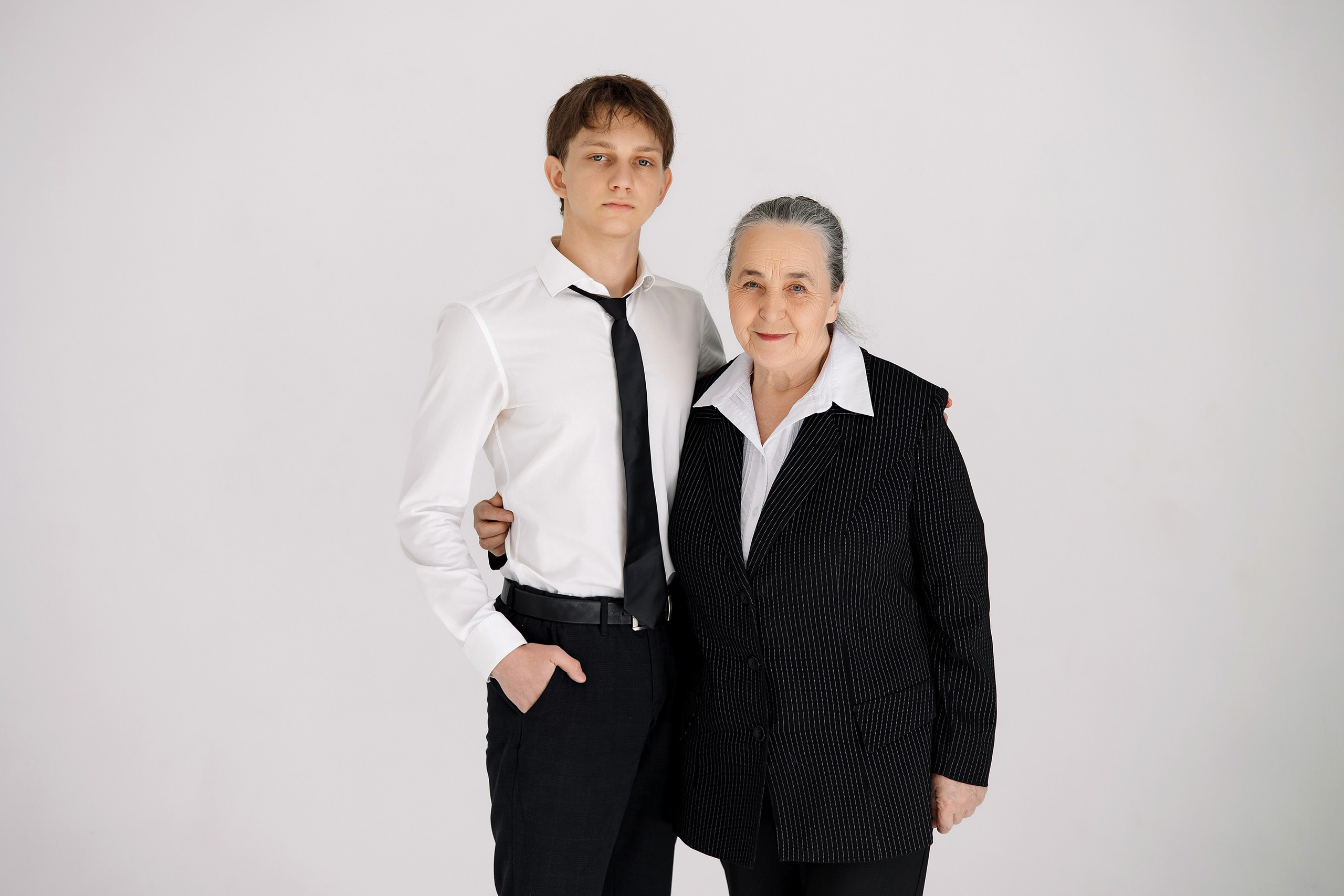 11 класс съемка на циклораме. Фотограф Любовь Корниенко, Примоский край