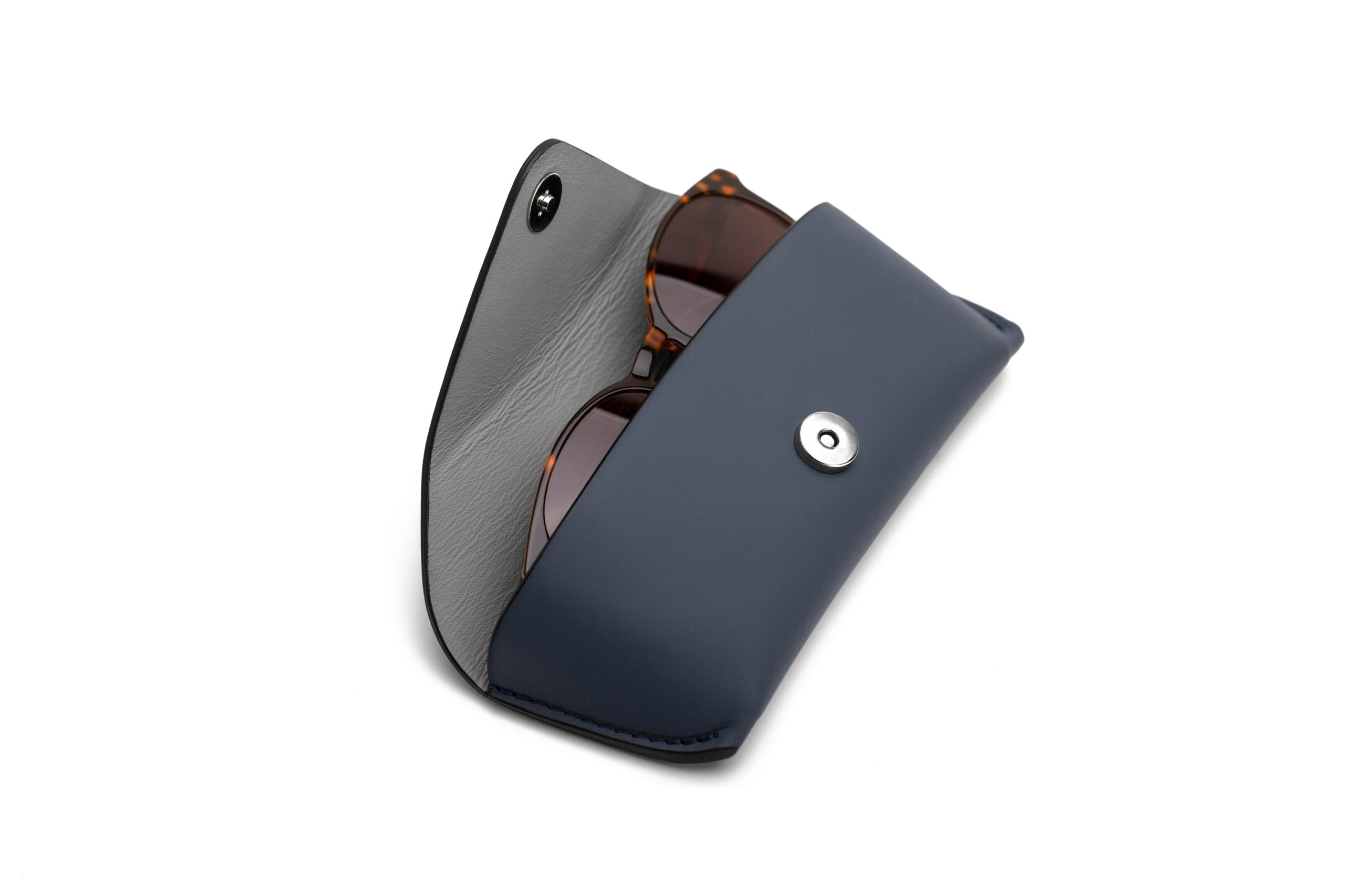 Аксессуары. Предметная и каталожная съемка в Москве!