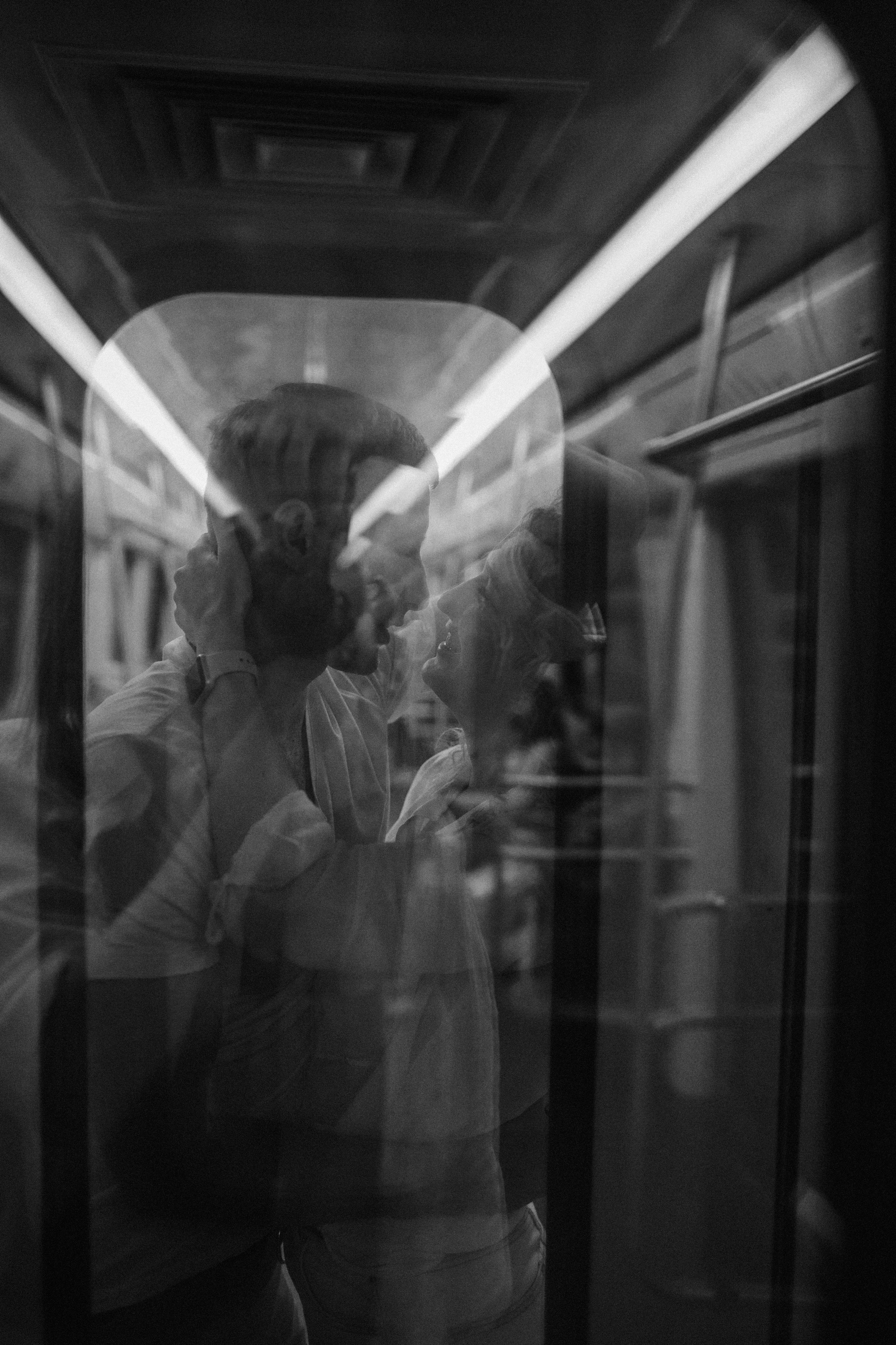 В метро. Свадебный и семейный фотограф Спб Бошман Ирина