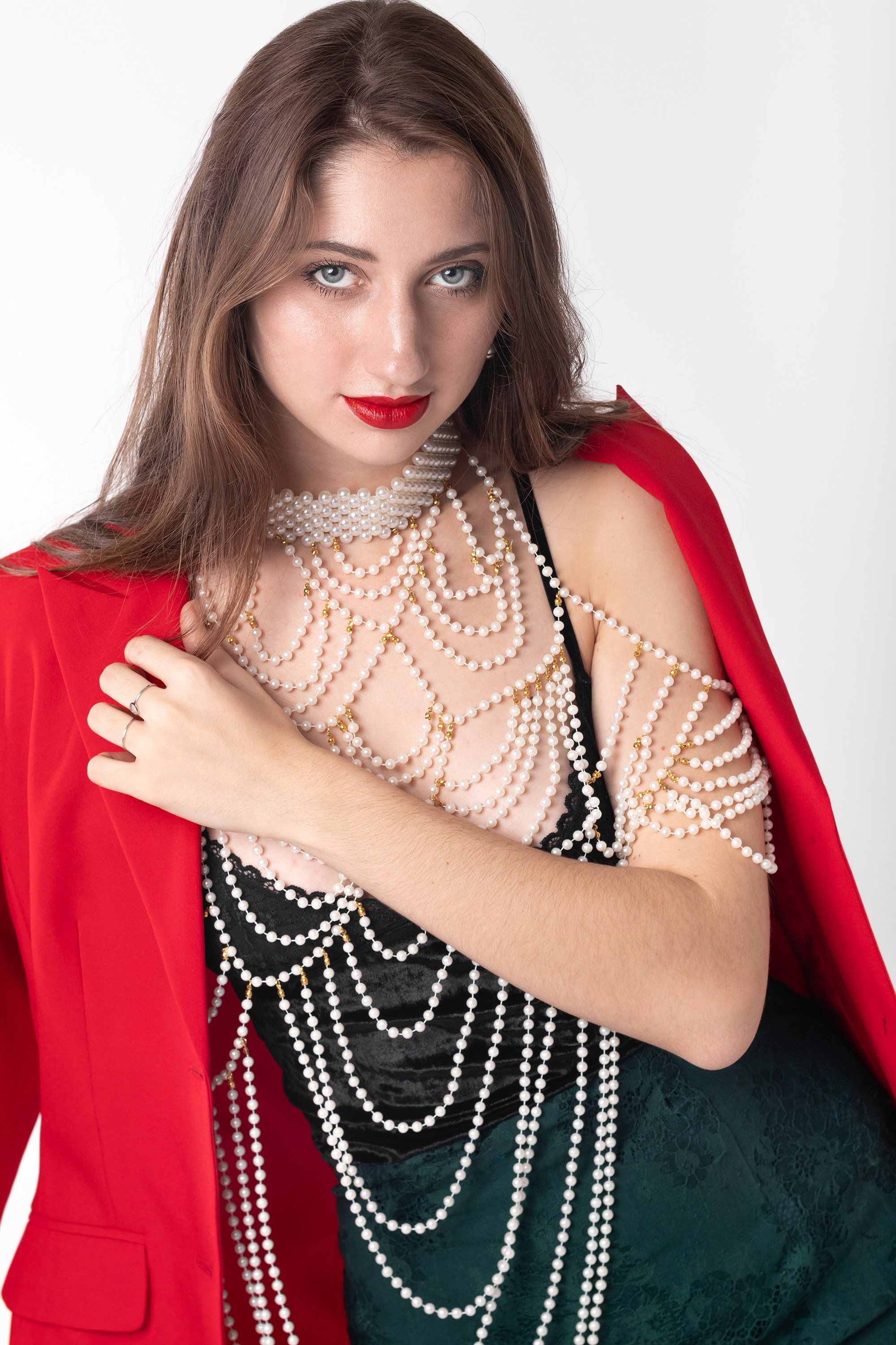 Стилизованная съемка в студии. AI Фотограф Краснодар: мужские и женские фотосессии, стилизация съемки. Нейро-фотосессии онлайн