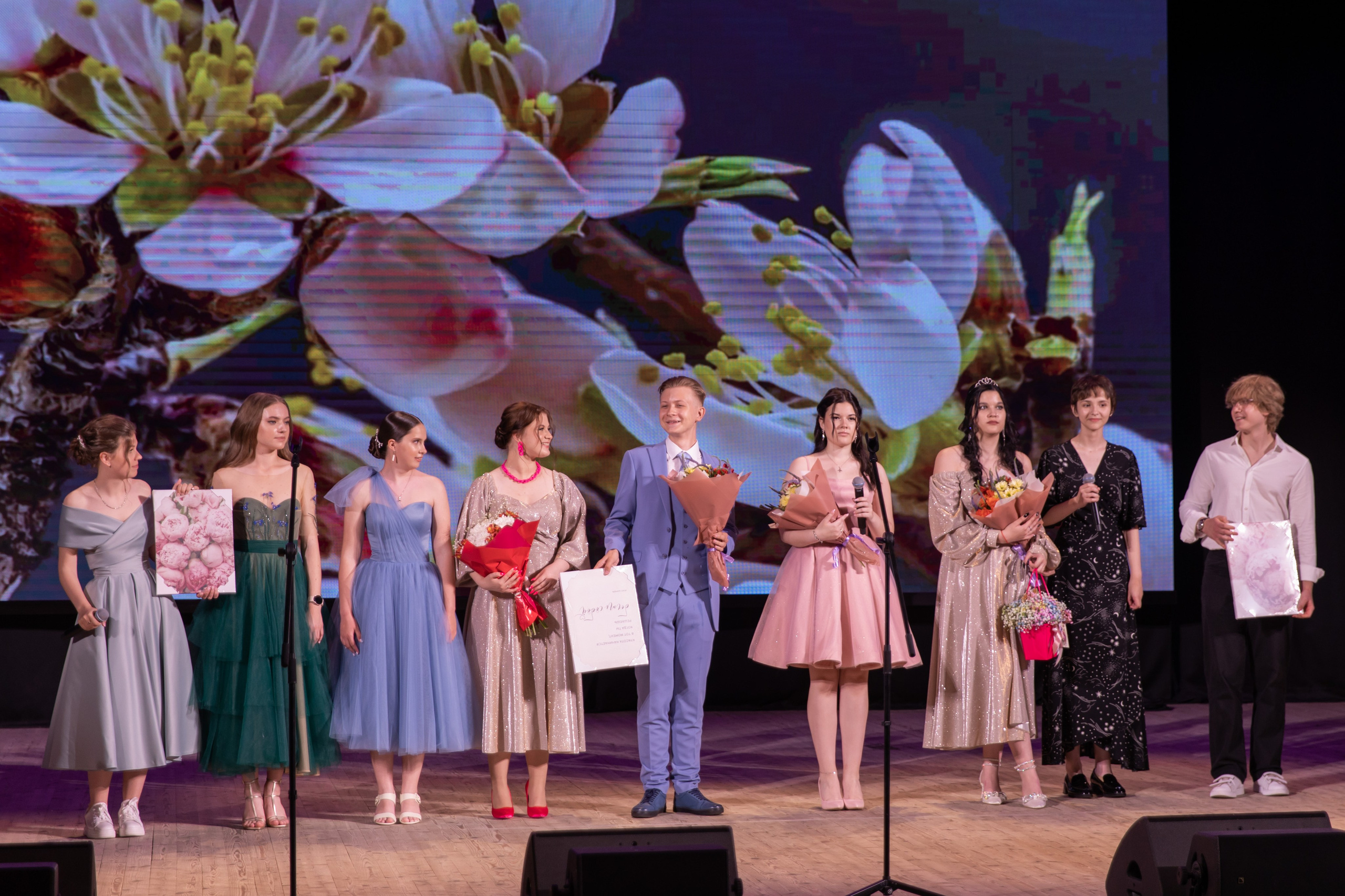 Выпускной вечер Гимназия № 5 Брянск