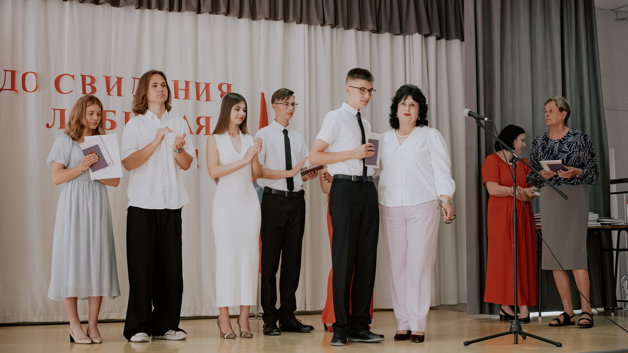 Кейс — Школьный выпускной. Коммерческий и Портретный Фотограф Симферополь Крым Максим Махо