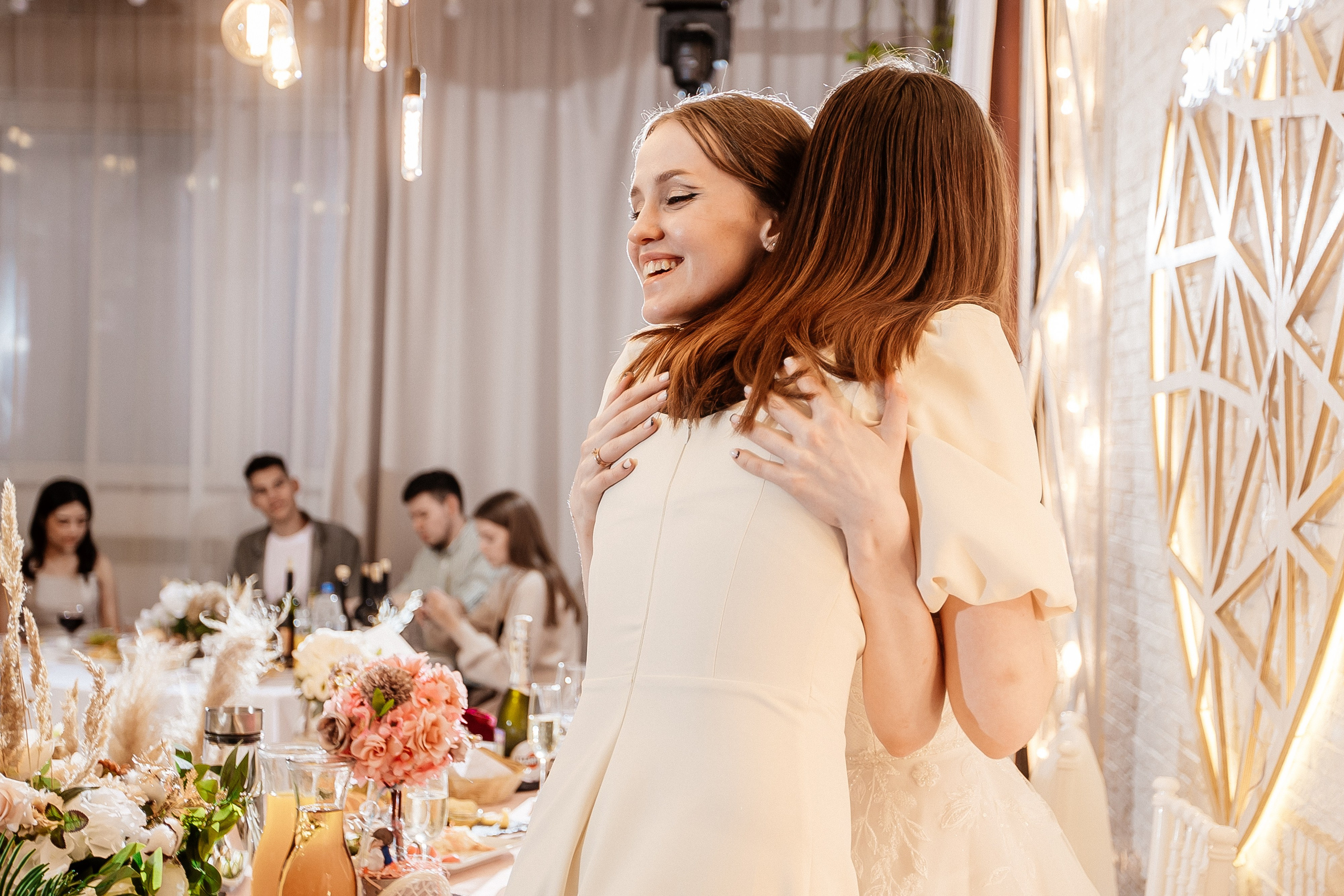 Кафе 51 08.2024. Свадебный и портретный фотограф Алина Иванова. Екатеринбург-Москва