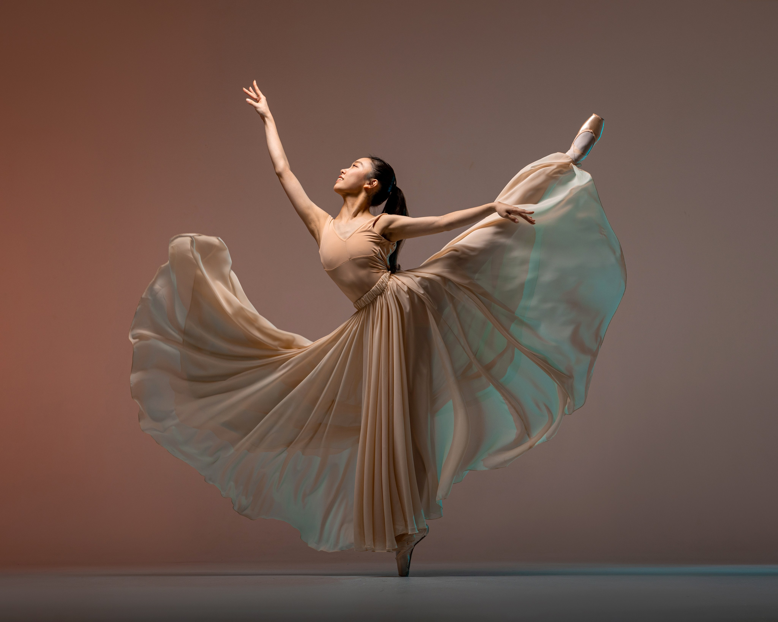 Балетная съёмка на белой циклораме и фонах. Балетный фотограф Алина Ханько — Душа Балета