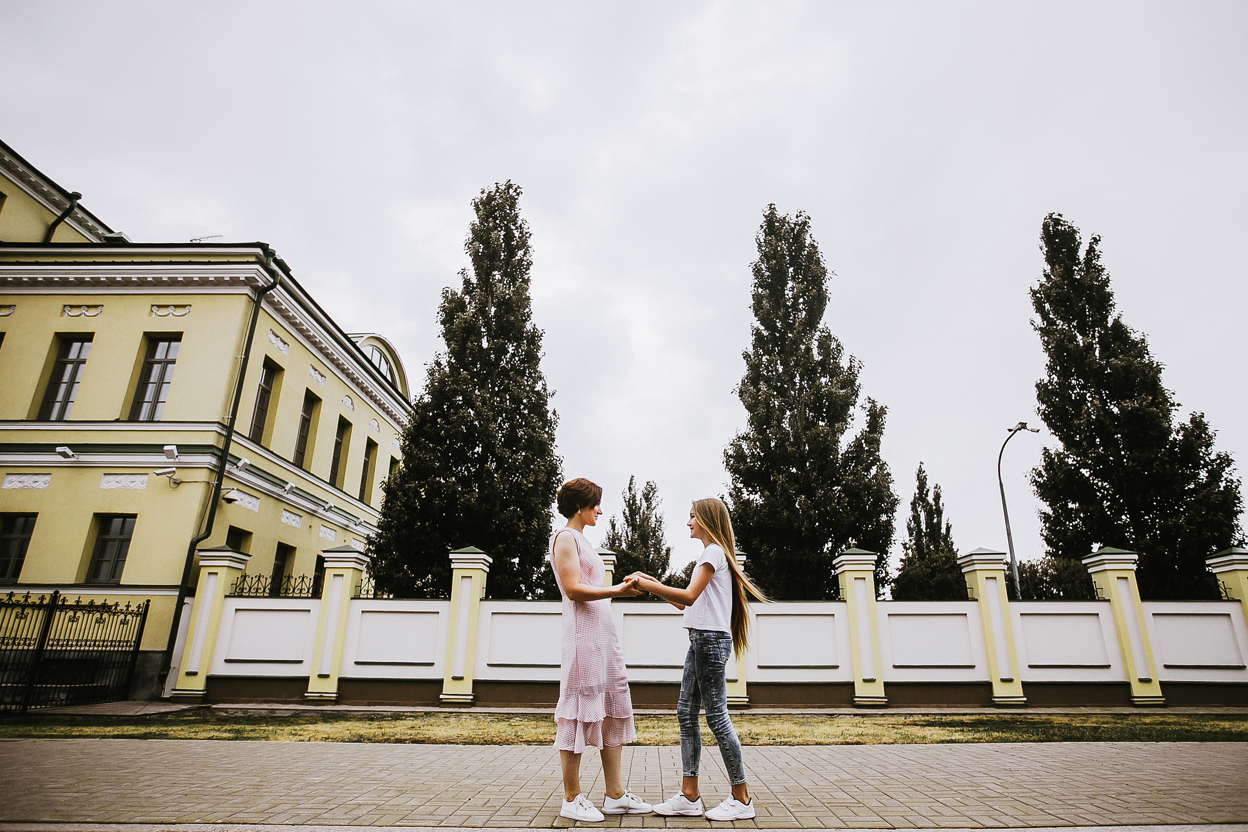 Полиночка с мамой. Перед грозой. Фотограф Полина Егорова город Тюмень
