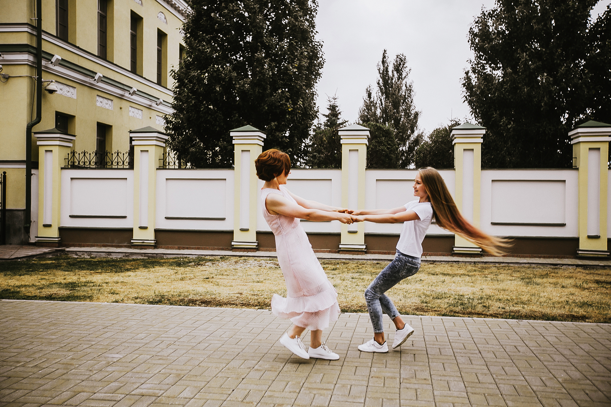 Полиночка с мамой. Перед грозой. Фотограф Полина Егорова город Тюмень