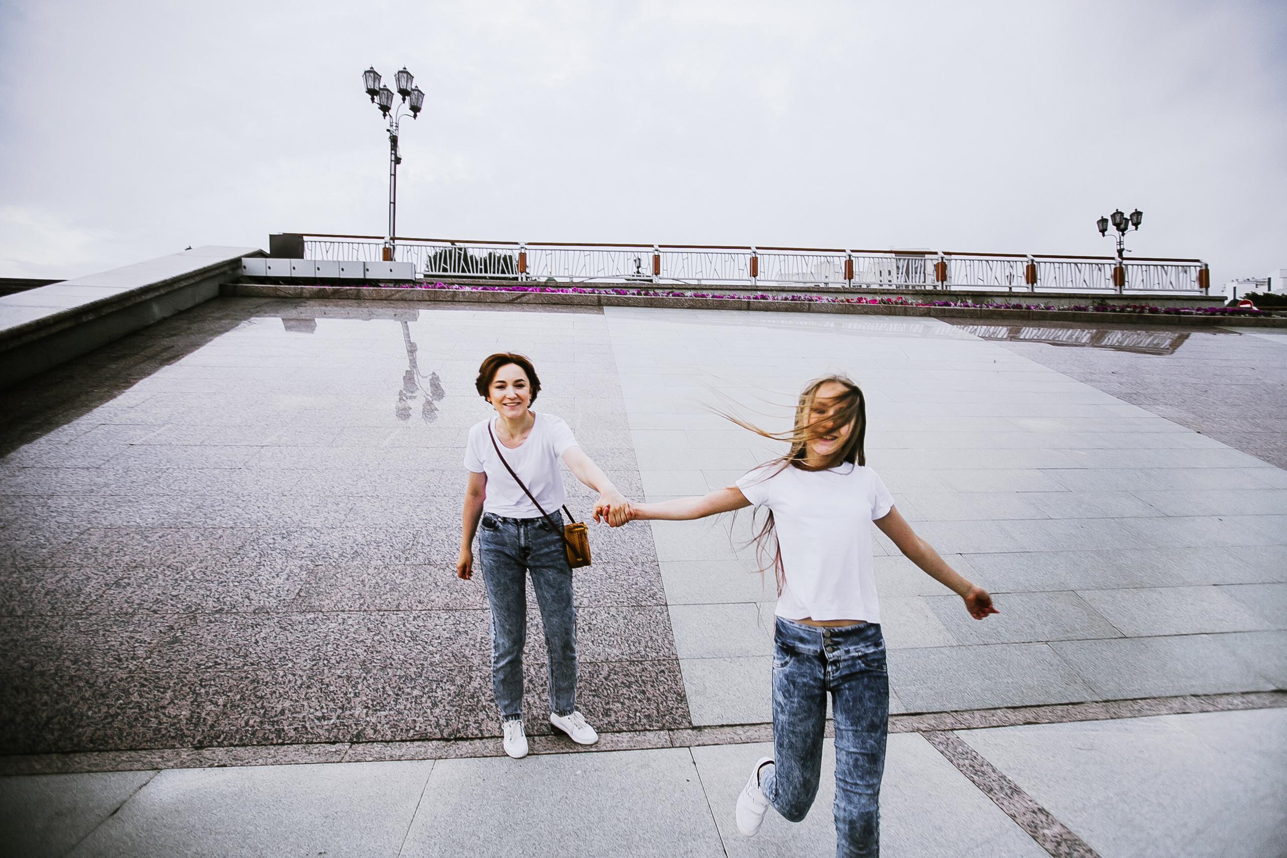 Полиночка с мамой. Перед грозой. Фотограф Полина Егорова город Тюмень