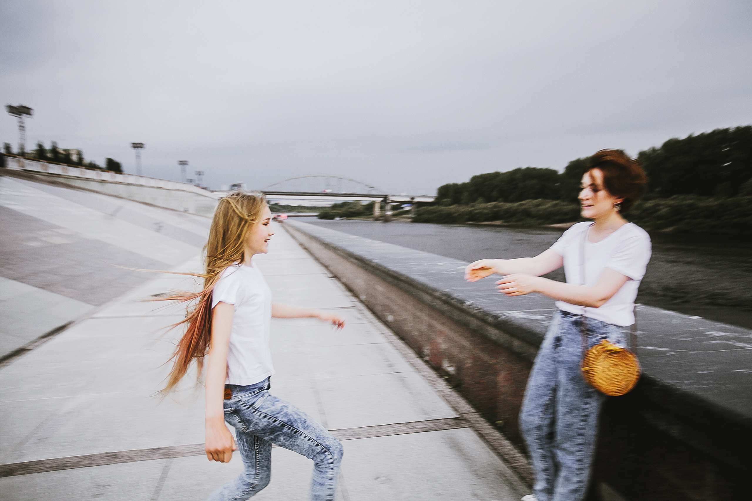 Полиночка с мамой. Перед грозой. Фотограф Полина Егорова город Тюмень