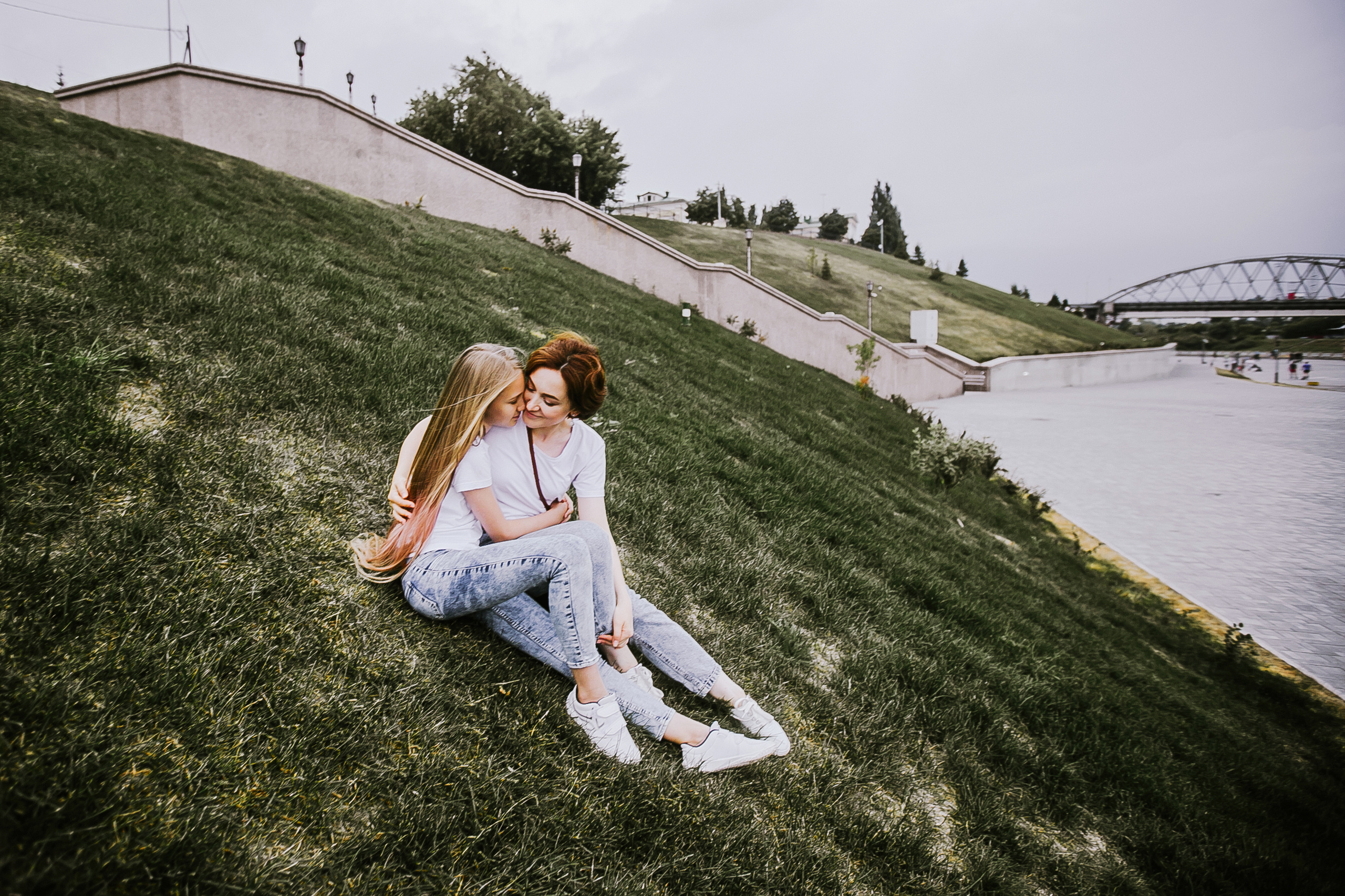 Полиночка с мамой. Перед грозой. Фотограф Полина Егорова город Тюмень