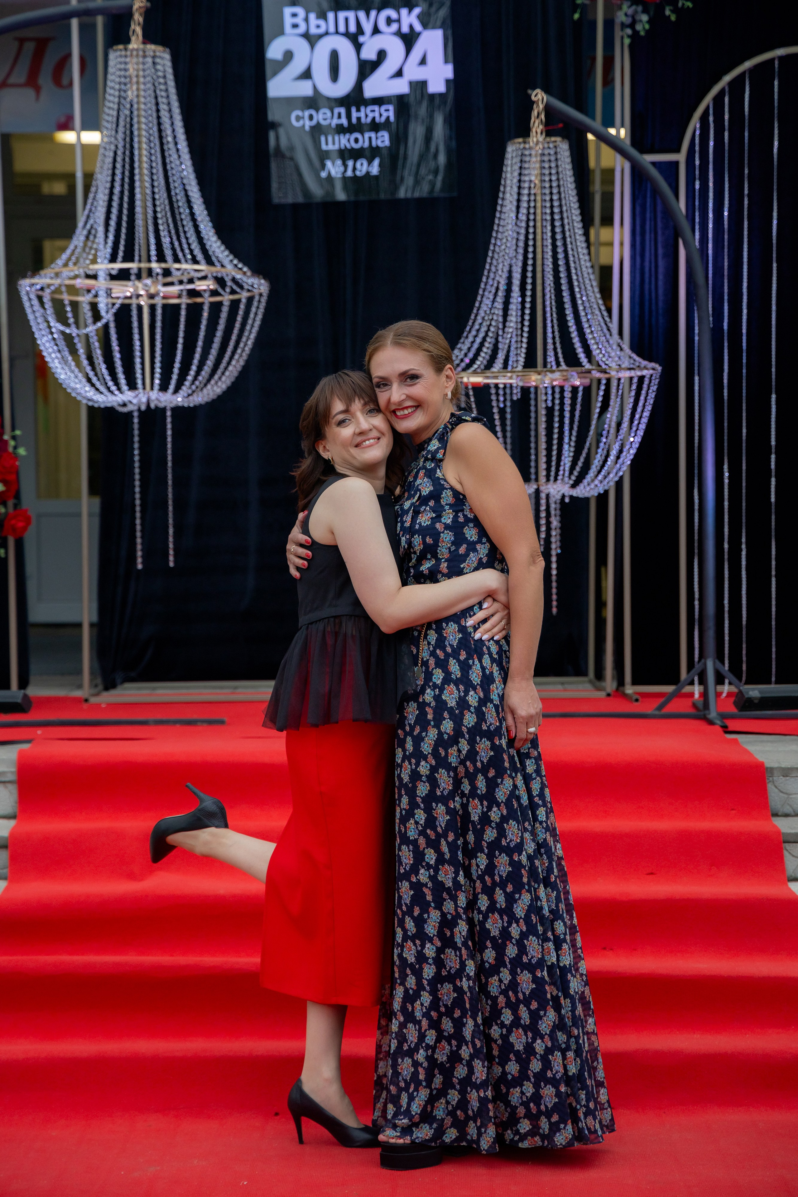 Школьный выпускной 2024 год в Соколе (Минск). Свадебный фотограф в Минске/Беларуси Сергей Спиридонов