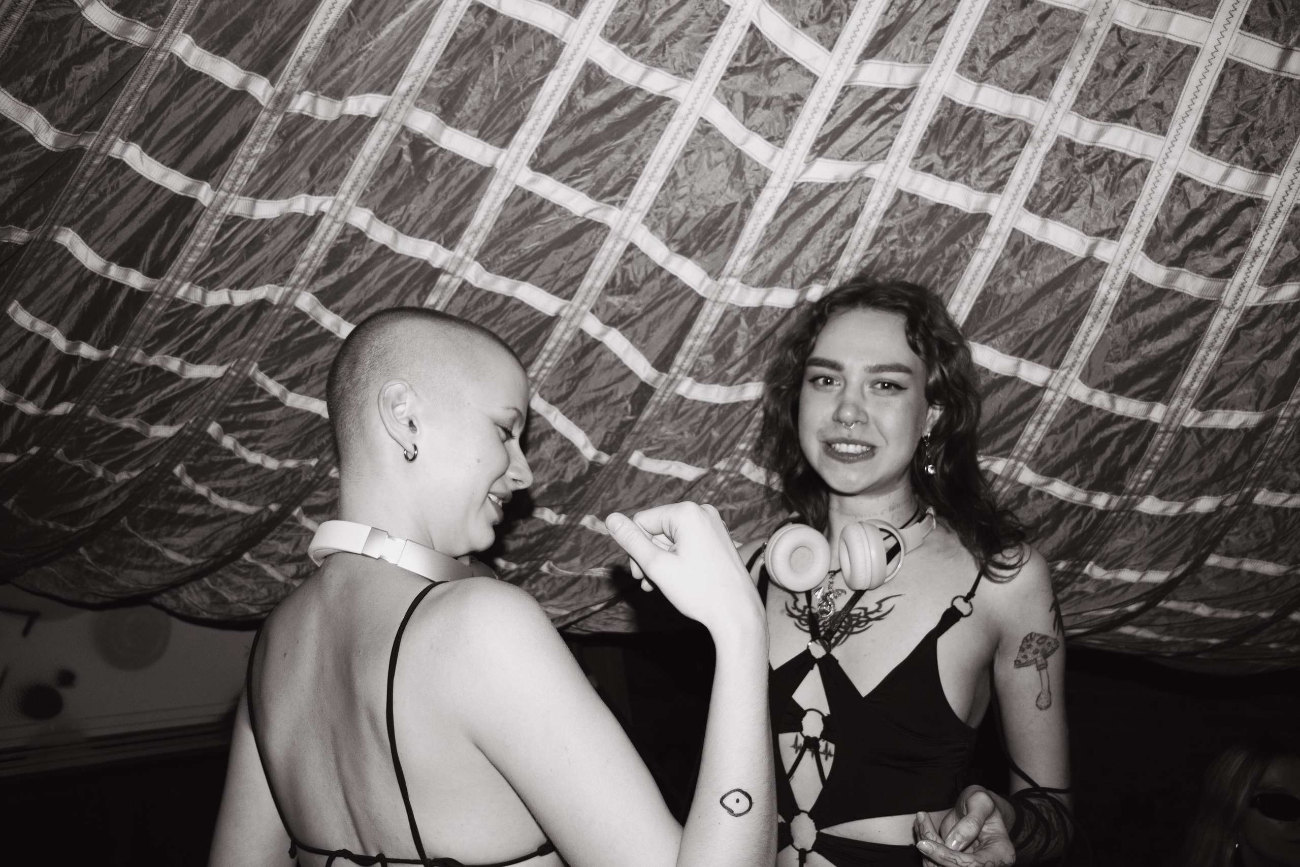 Тусовки. Фотограф Егор Огородов