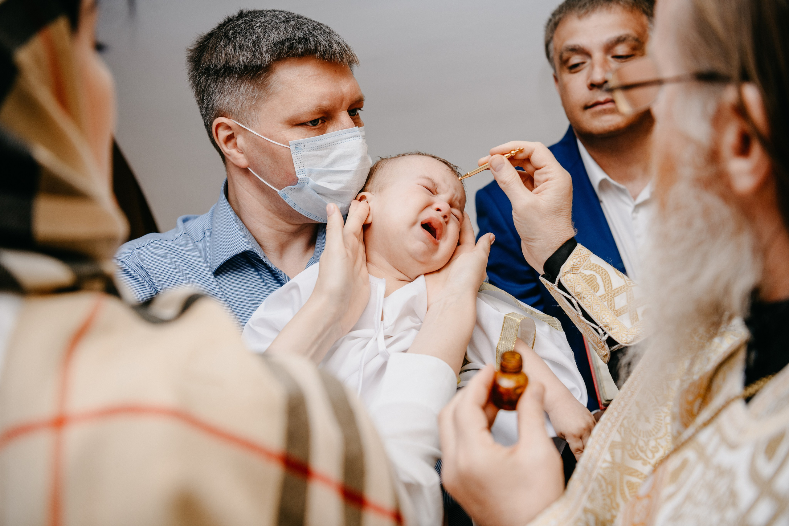 Крещение Александра. Фотограф на выписку из роддома в Москве и МО