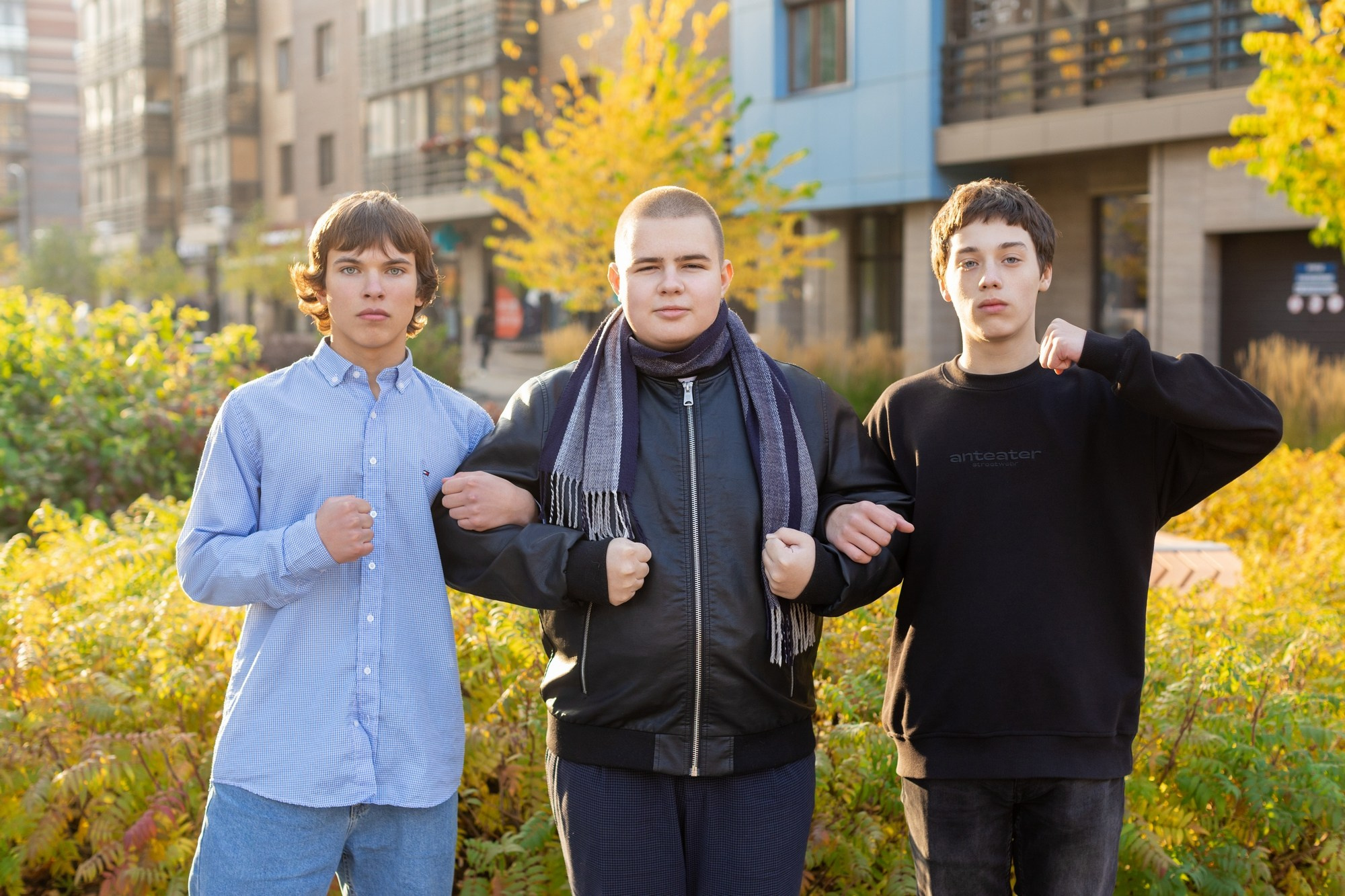 Осенняя съёмка на Южном берегу. 34 школа 9в. СИГМА | Студия выпускных альбомов Красноярск