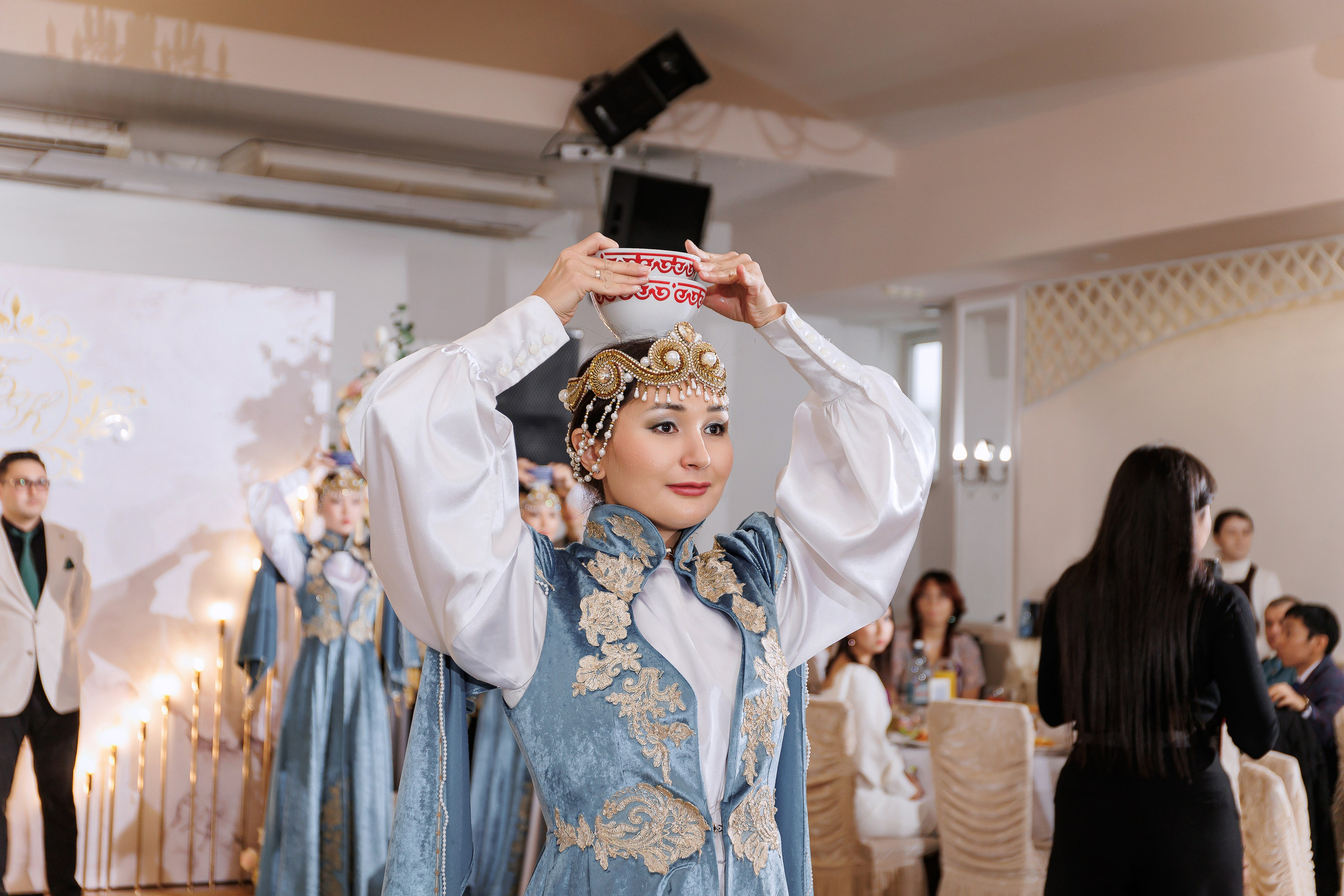 Karina & Bagdat. Anne Miller | Photographer