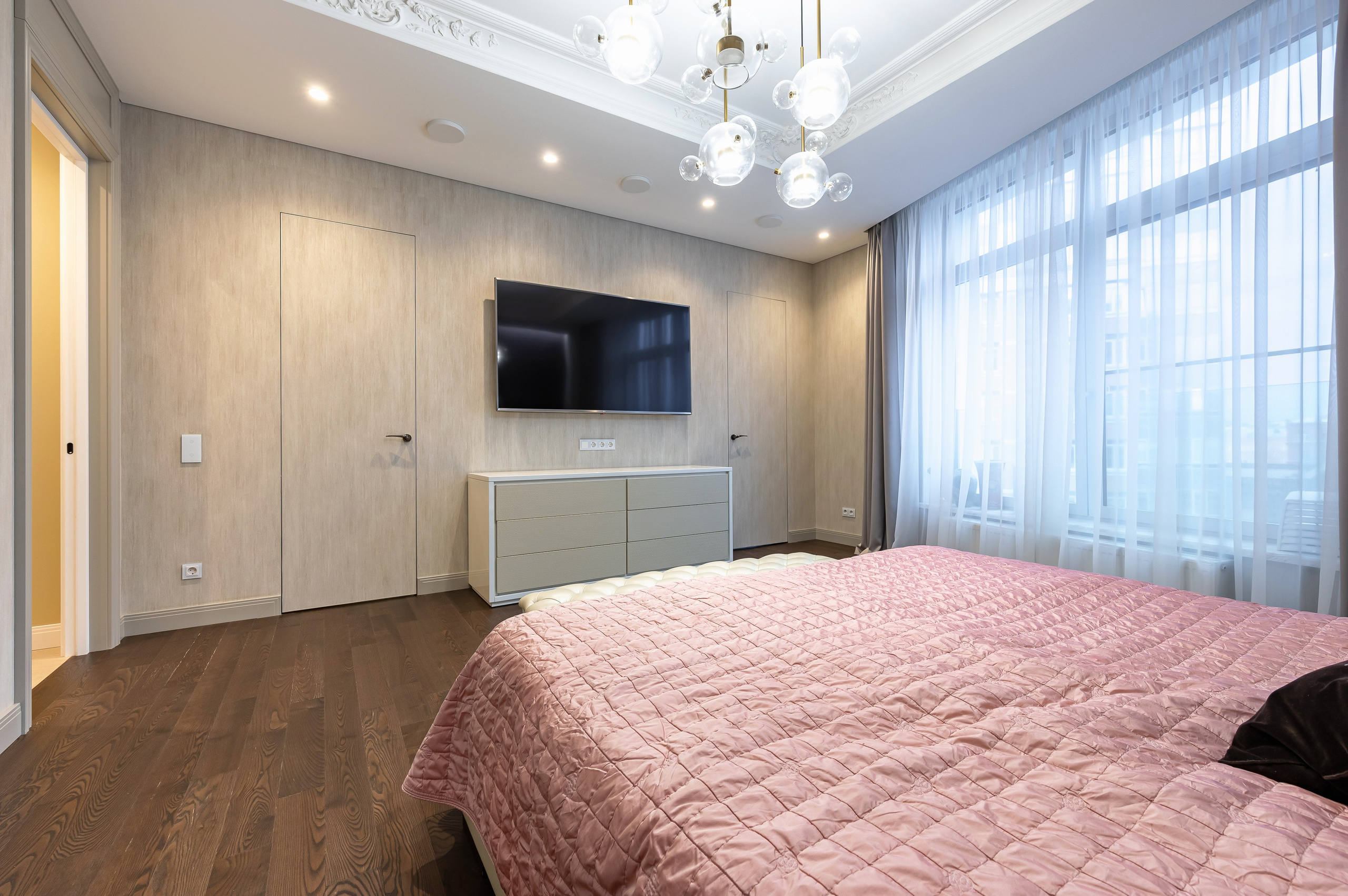 Квартира на Ждановской. Интерьерный фотограф. Фото- видеосъемка недвижимости Санкт-Петербург