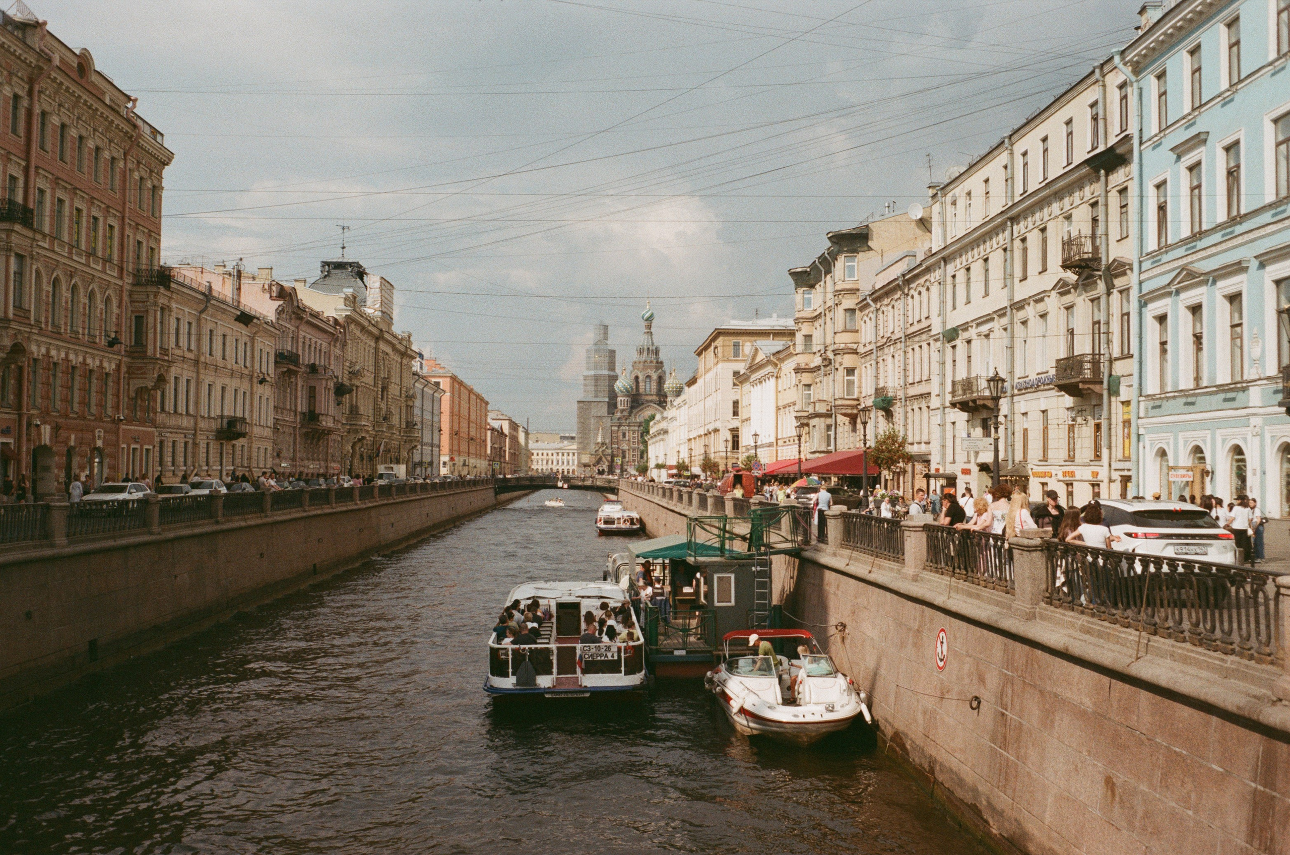 Прогулка по Питеру после отраслевой конференции / Minox 35GT