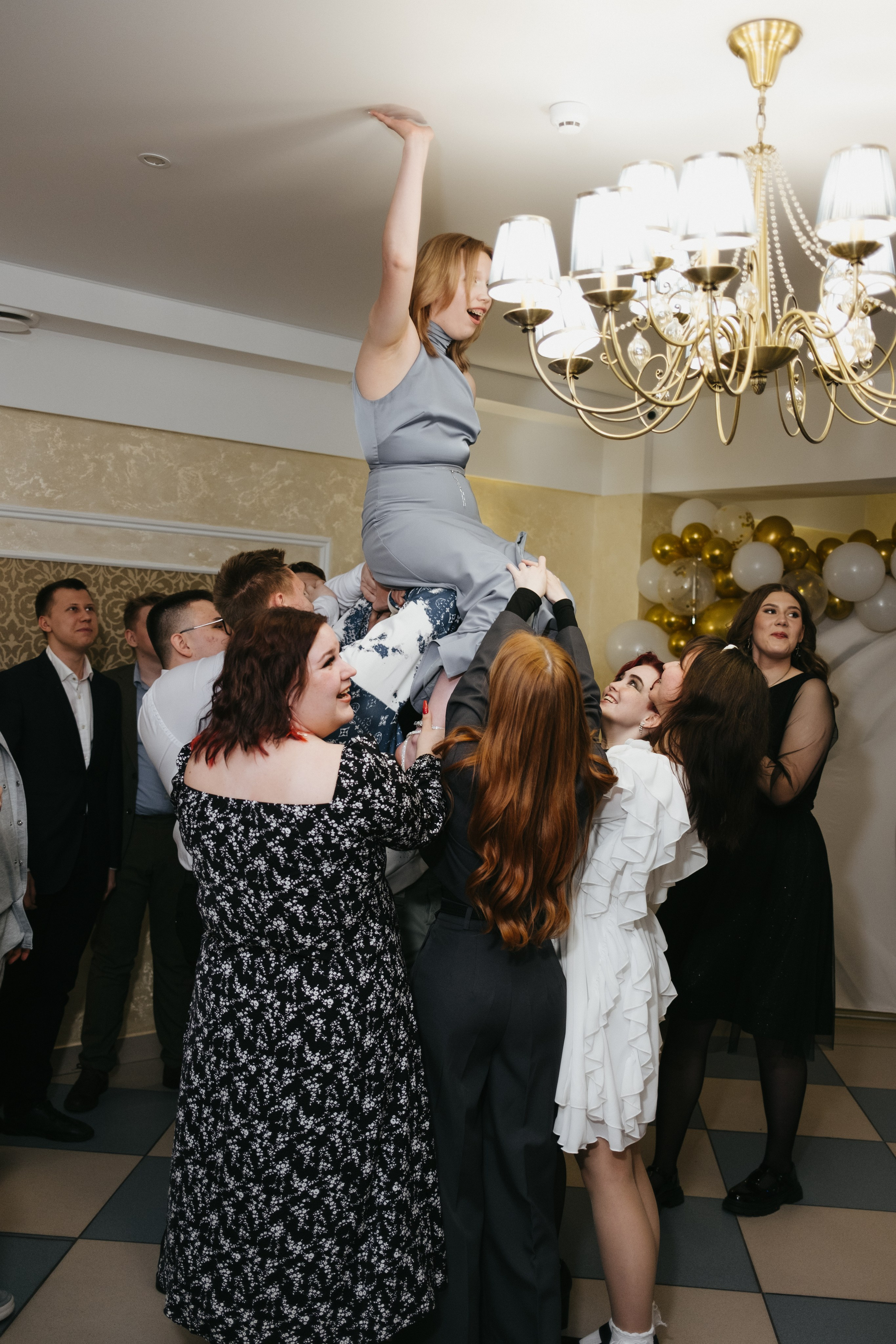 Выпускной 11 класс школы № 30. Свадебный и репортажной фотограф Денис Ожигин в Краснодаре и Краснодарском крае