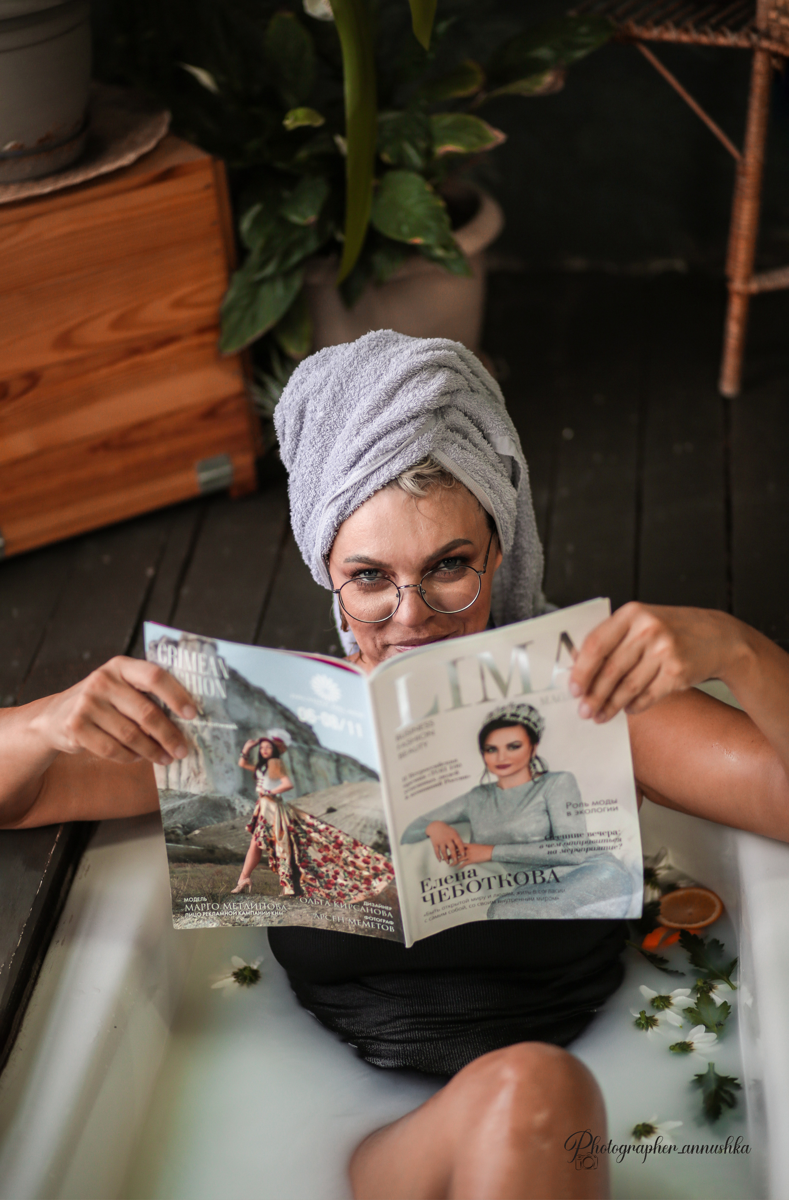 Молочная фотосессия Елены. Семейный фотограф в городе Саратове — Анна