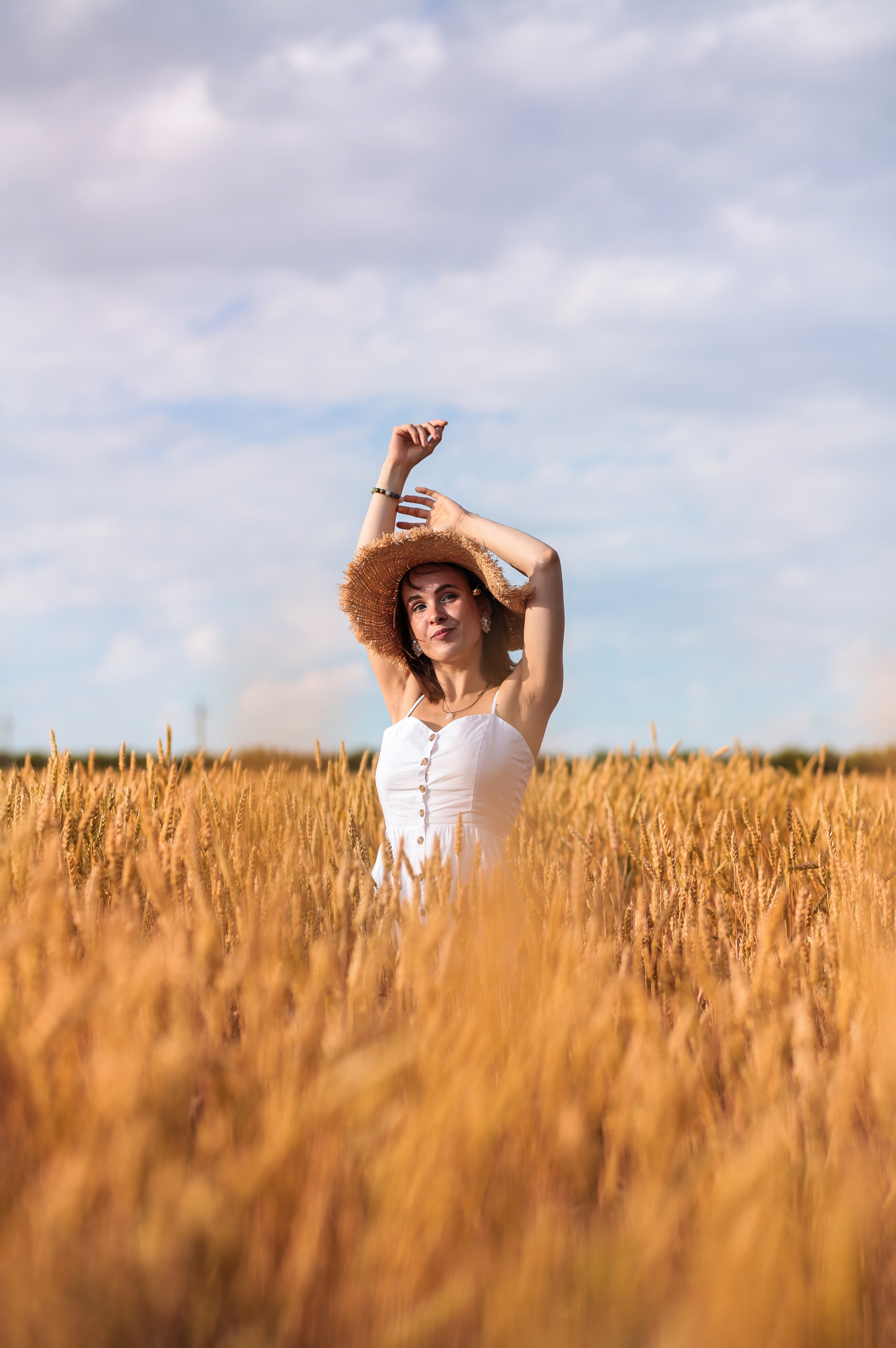 Закатная пшеница. Семейный фотограф в городе Саратове — Анна