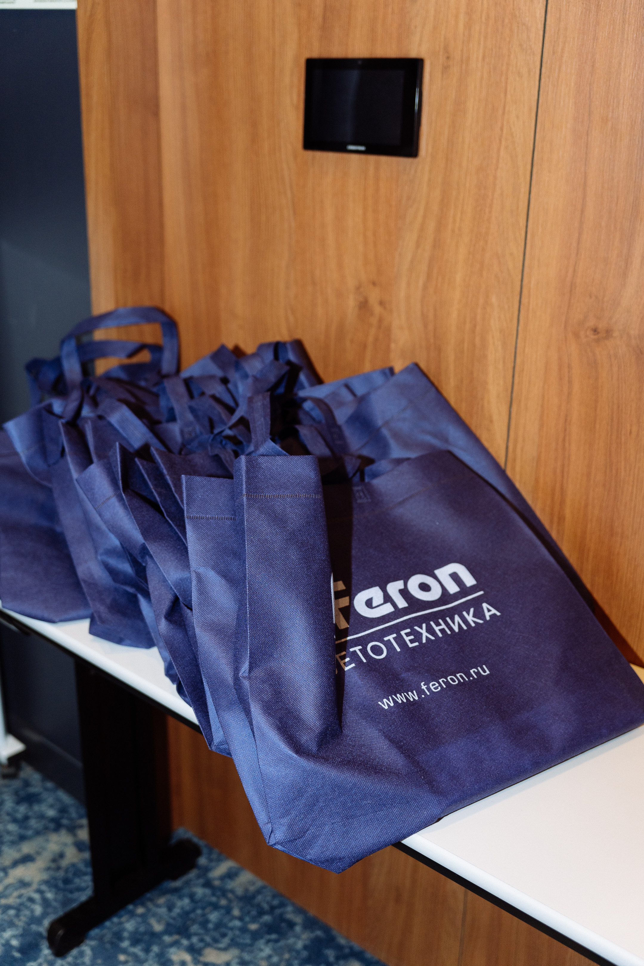 Feron конференция в Ростове-на-Дону. Видео и фото для бизнеса |Video & Foto|Ростов-на-Дону|Краснодар|Москва