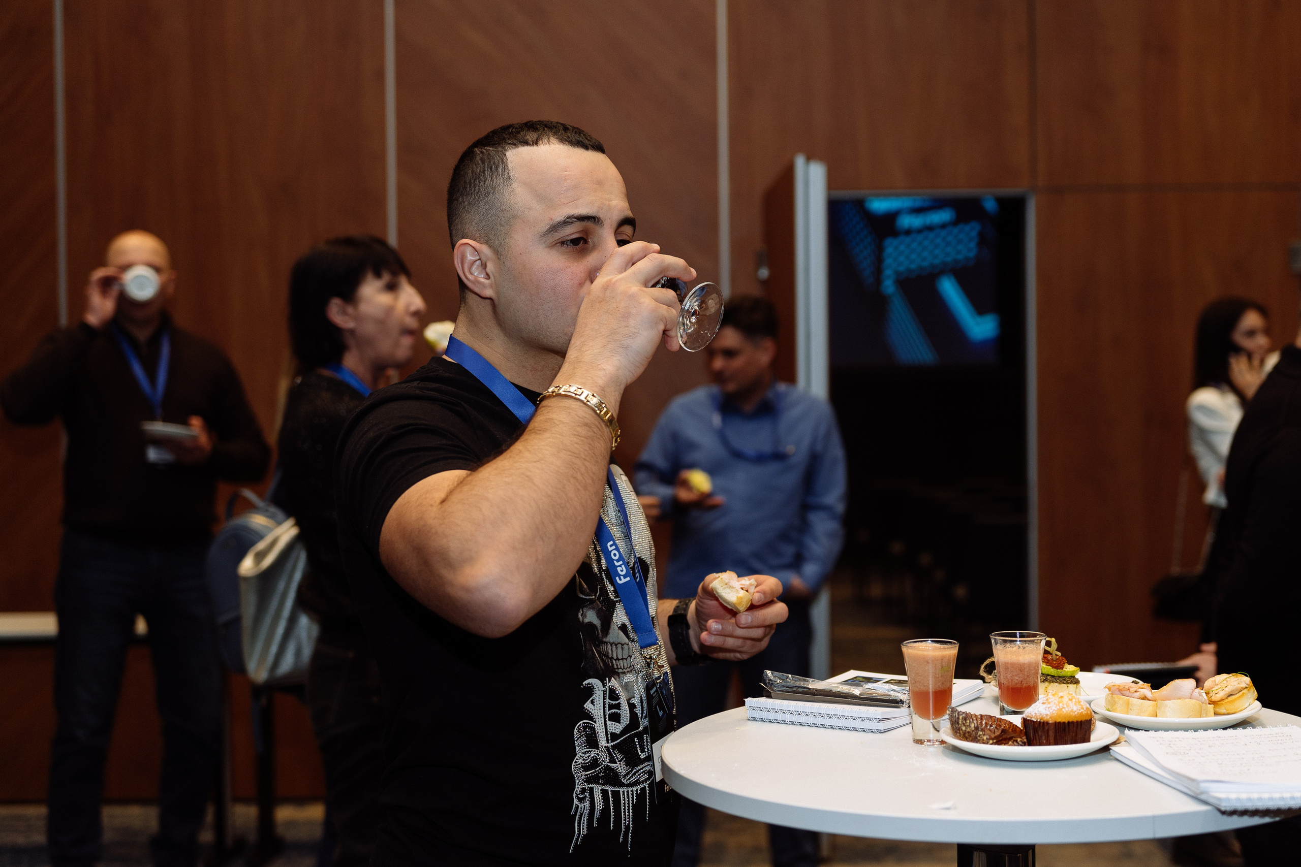 Feron конференция в Ростове-на-Дону. Видео и фото для бизнеса |Video & Foto|Ростов-на-Дону|Краснодар|Москва