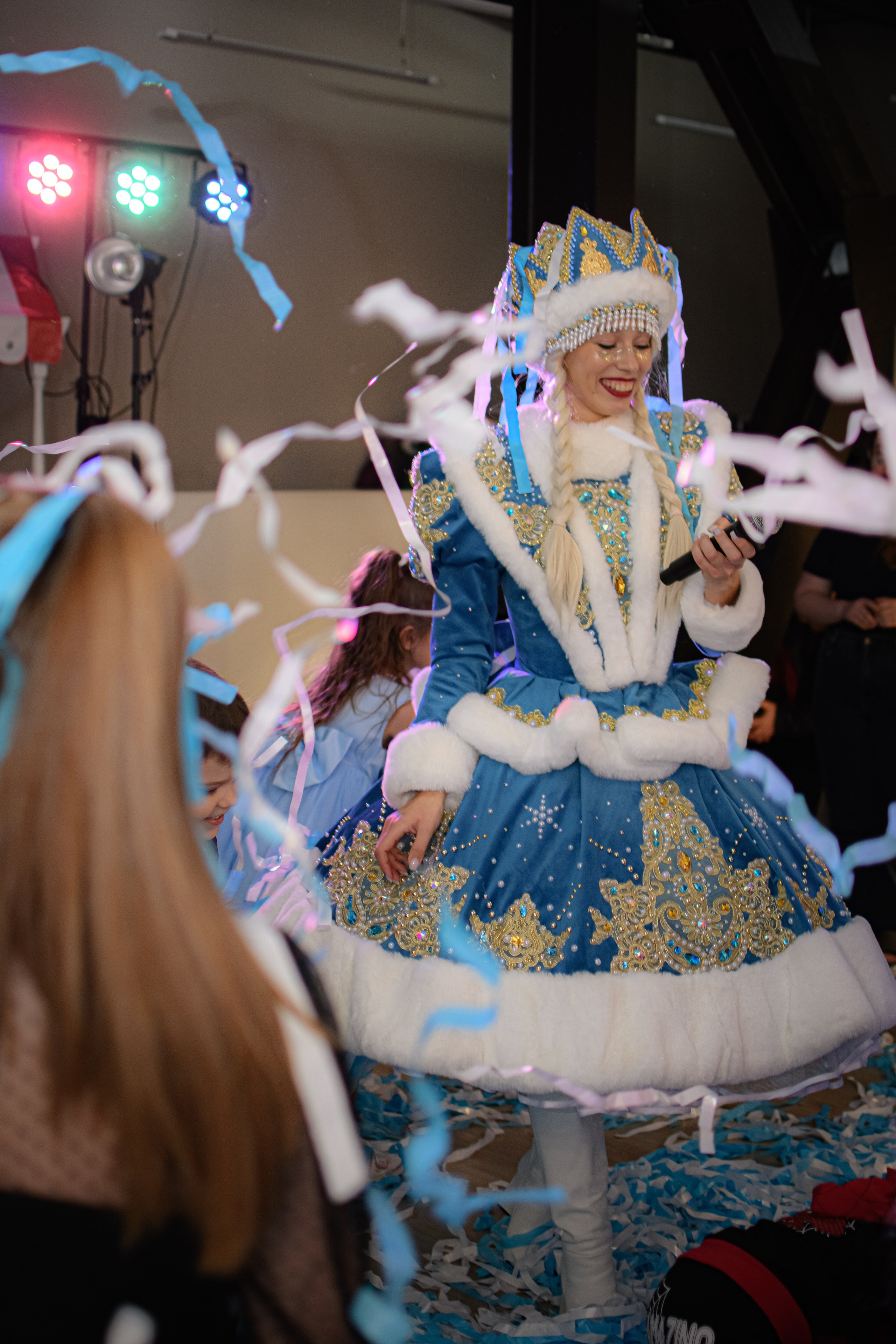 HAPPY NEW YEAR. Photokarish