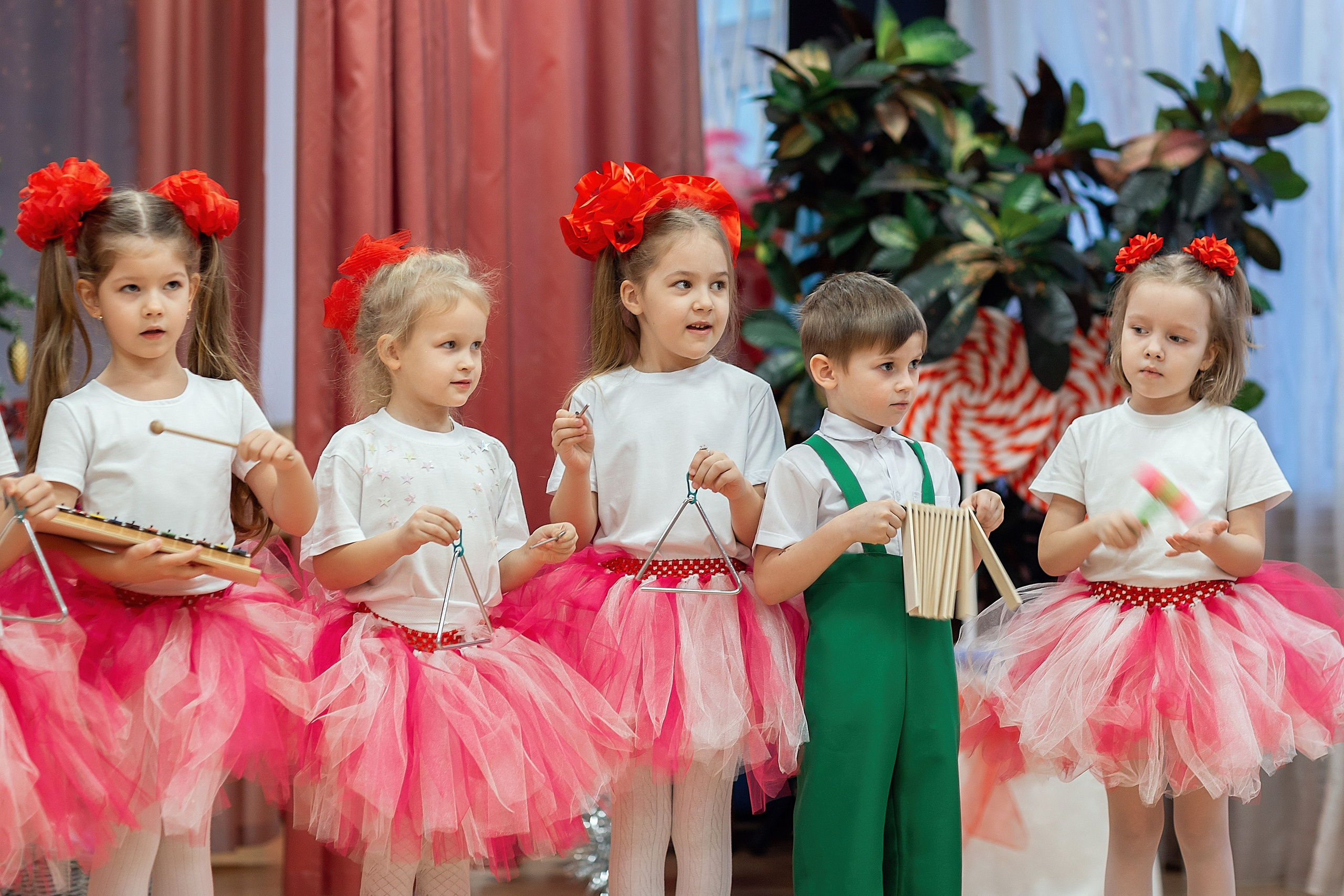 Утренник_"Карамельная фабрика» 2024. Семейный фотограф в Санкт-Петербурге