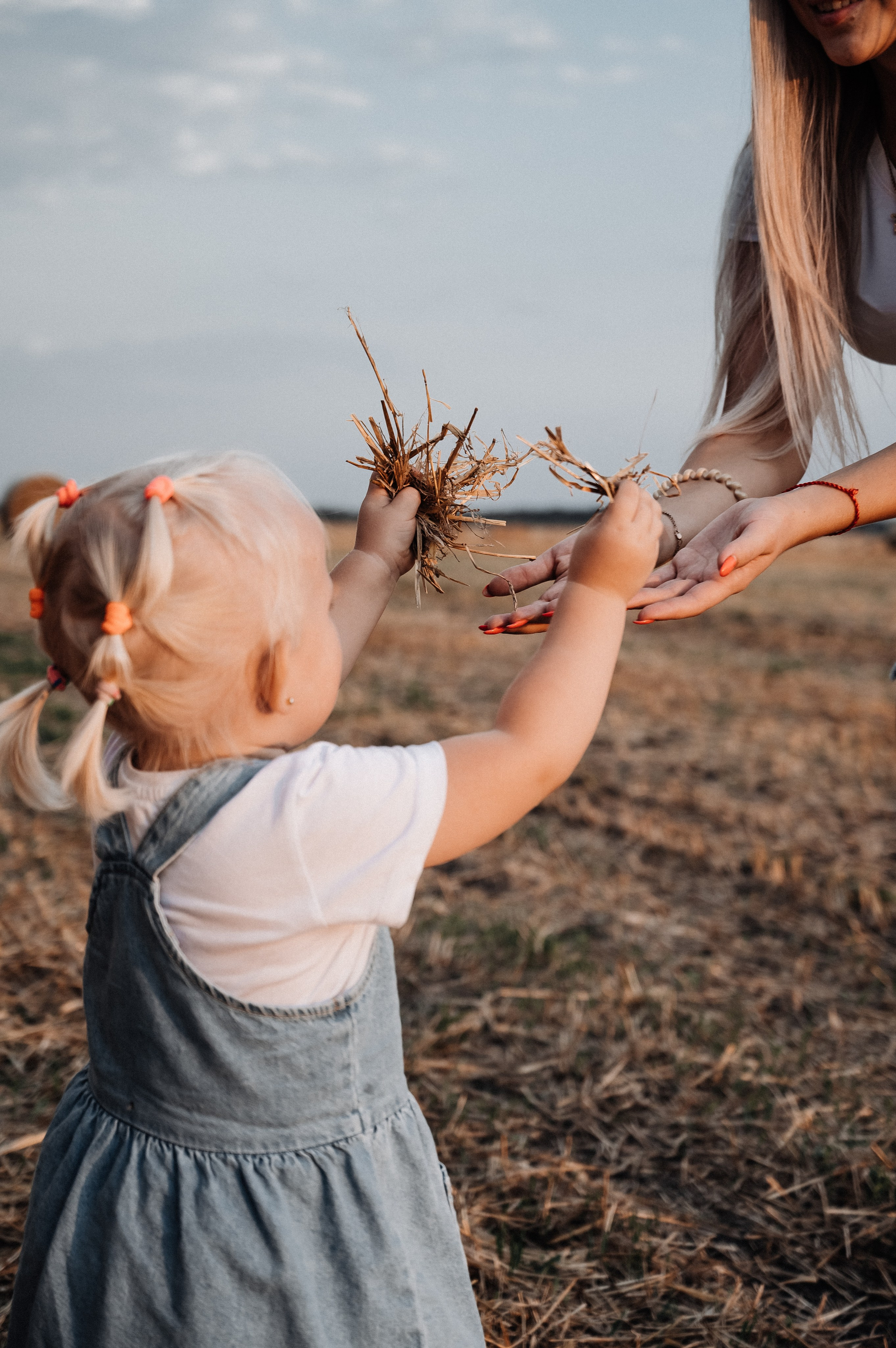 Алина и Лера. Фотограф Мария Строгонова