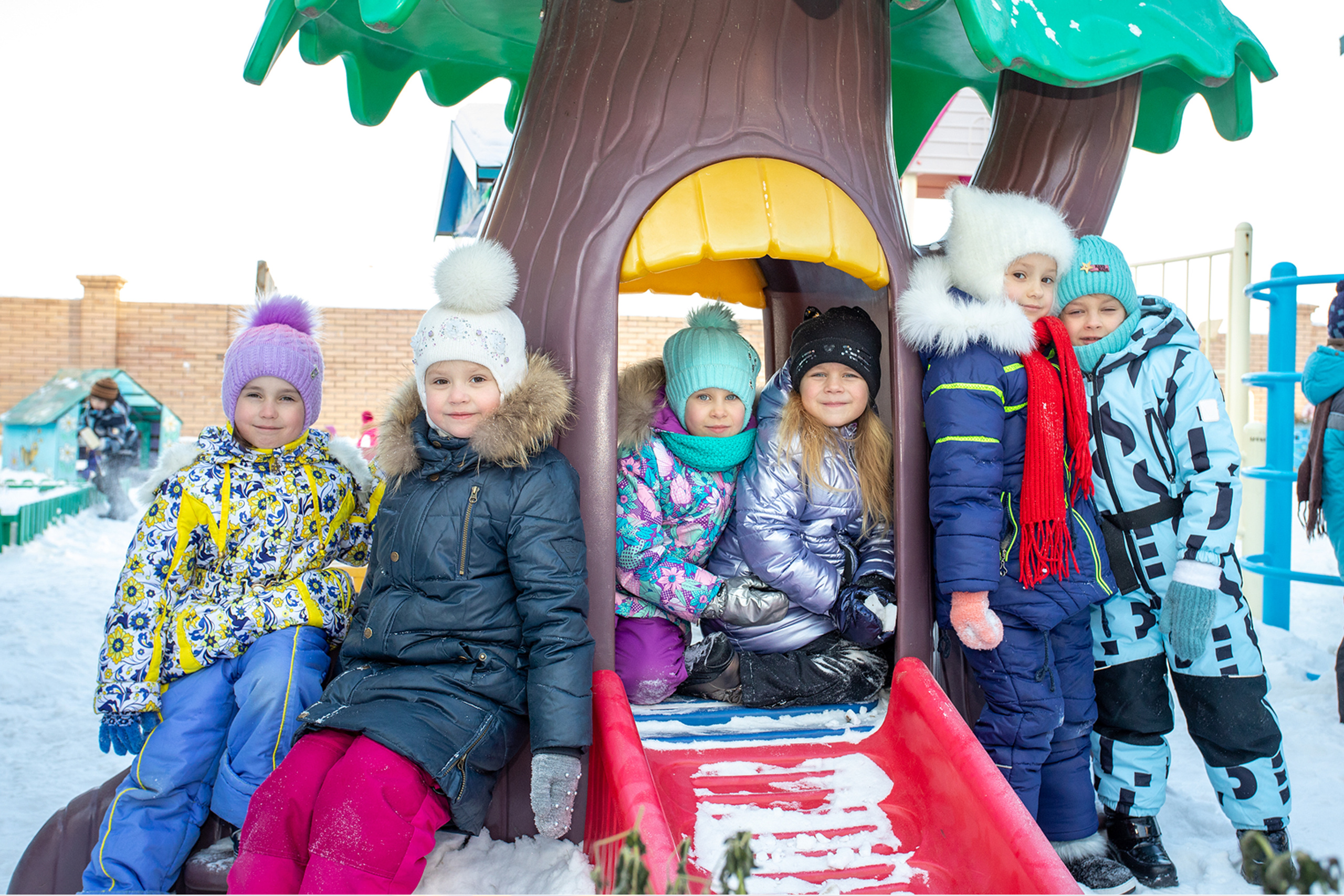 Стандарт+. Современные выпускные альбомы для 9-11х классов заказать в Хабаровске