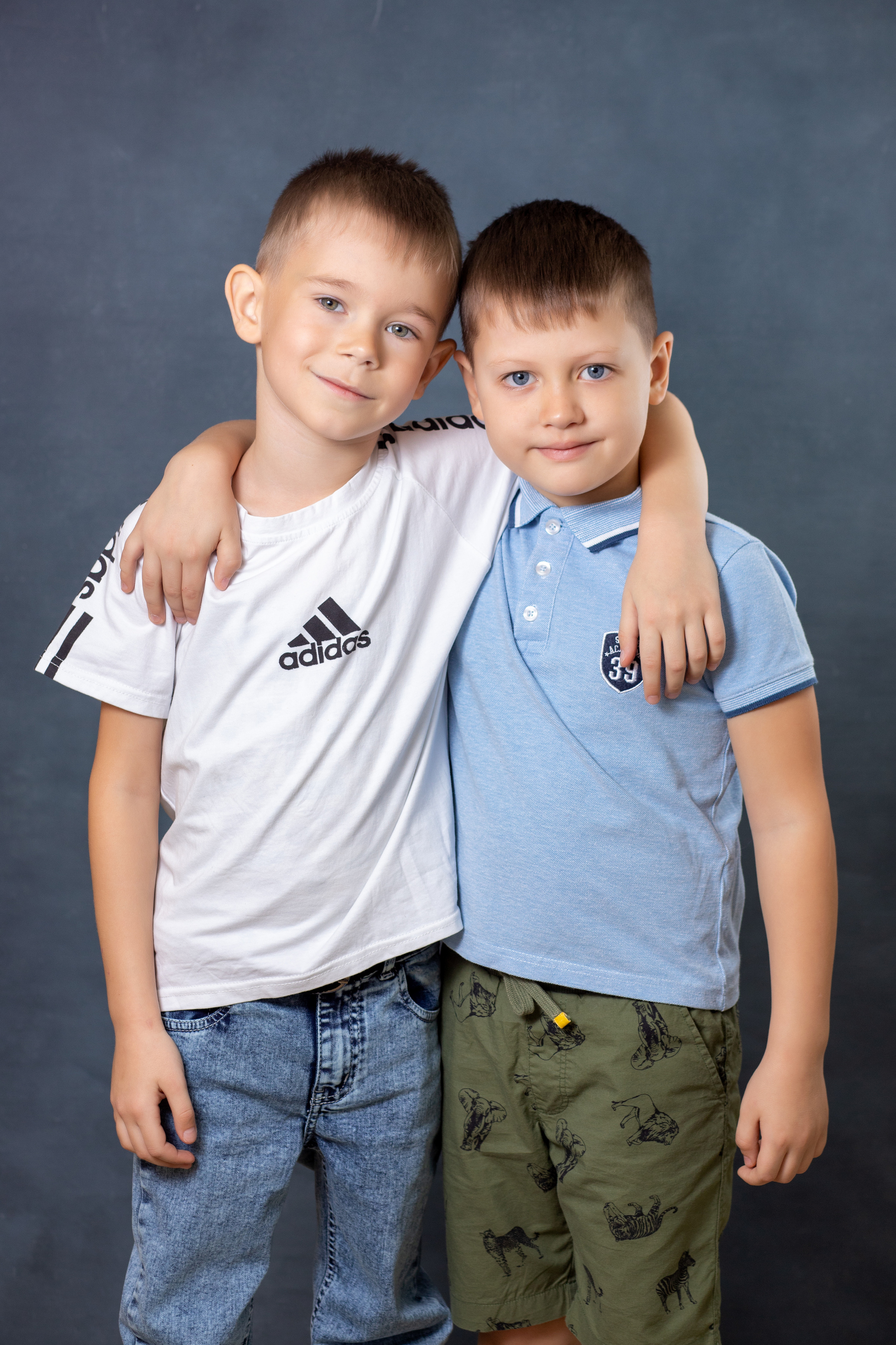 Стандарт+. Современные выпускные альбомы для 9-11х классов заказать в Хабаровске