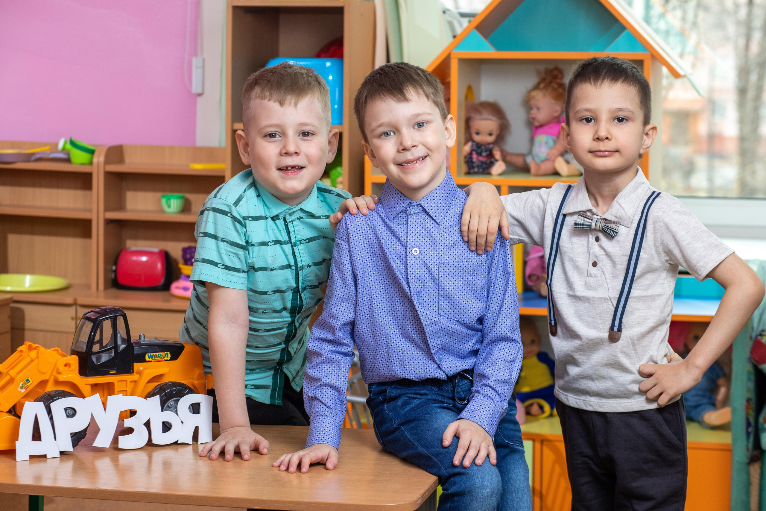 Стандарт+. Современные выпускные альбомы для 9-11х классов заказать в Хабаровске