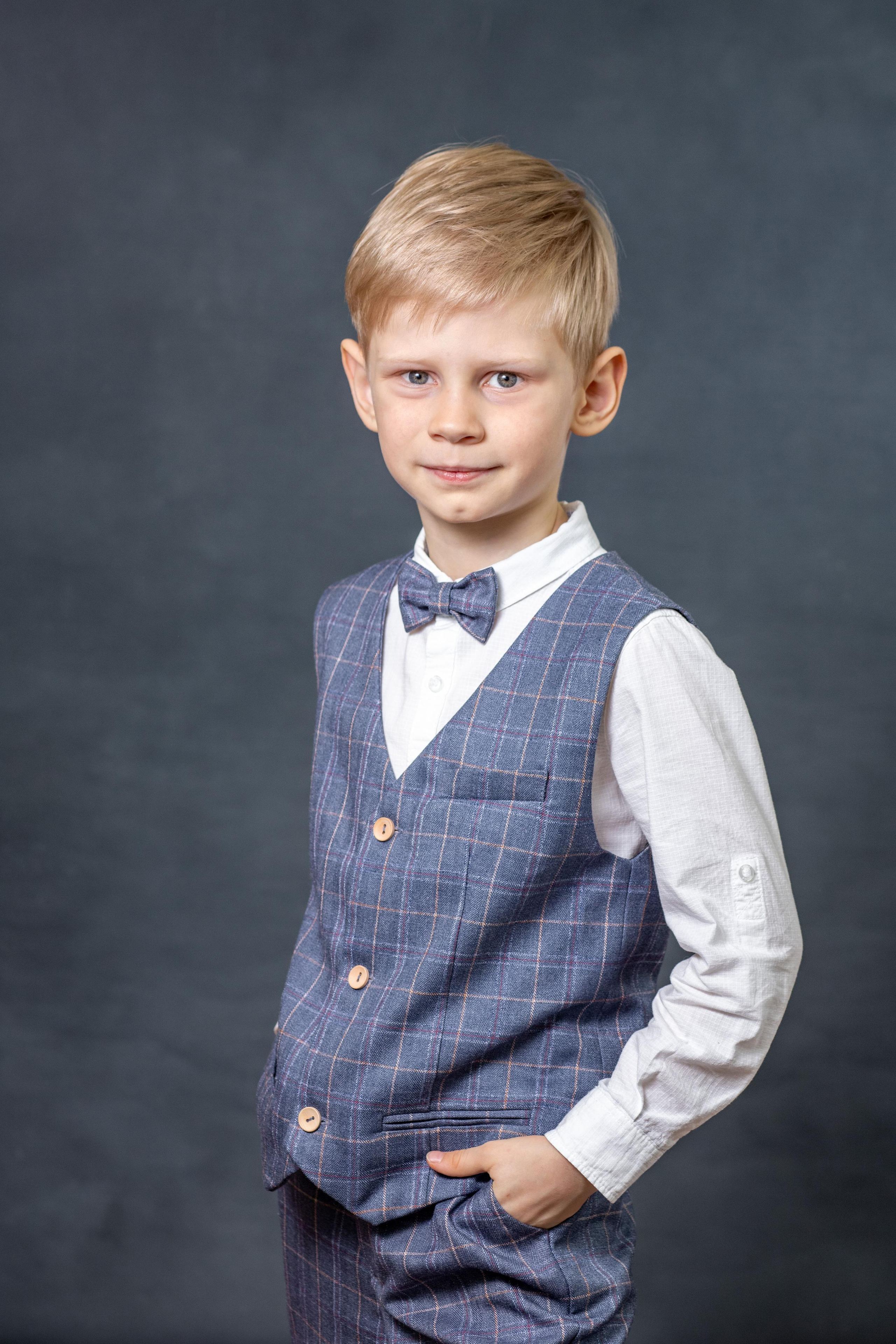 Стандарт+. Современные выпускные альбомы для 9-11х классов заказать в Хабаровске