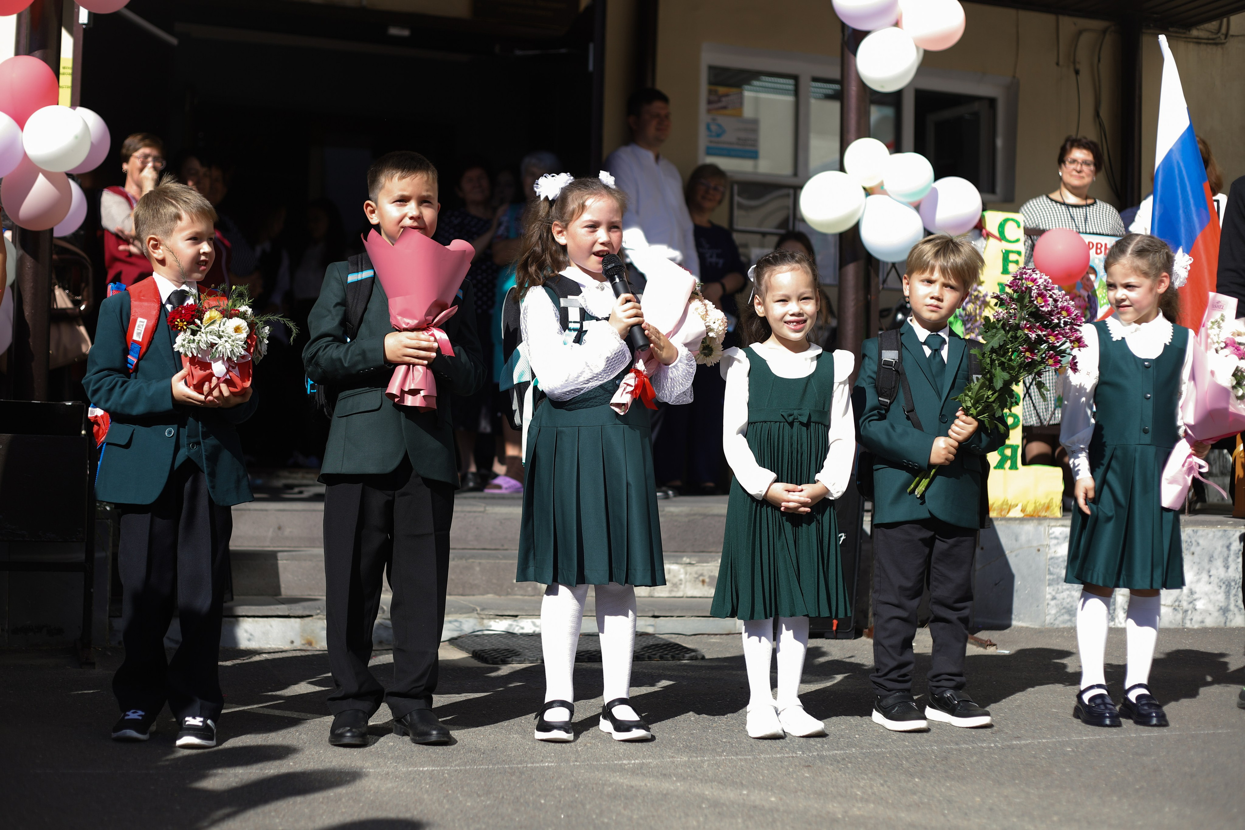 Школьная линейка Гимназии № 36. Портретный и репортажный фотограф Елизавета Рудовская|Казань
