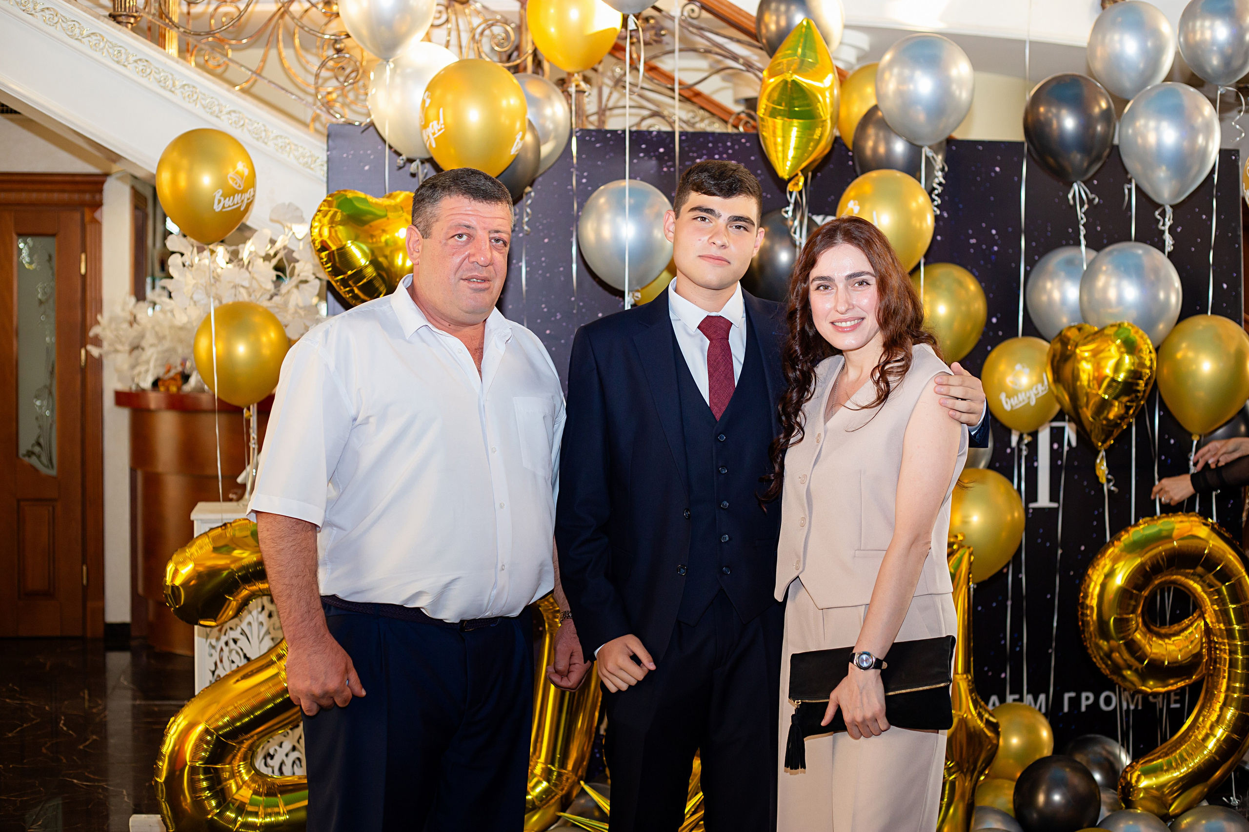 Съемки в ресторанах (свадьбы, юбилеи, выпускные вечера). Семейный и детский фотограф Марина Баладьян Сочи / Краснодар / Москва